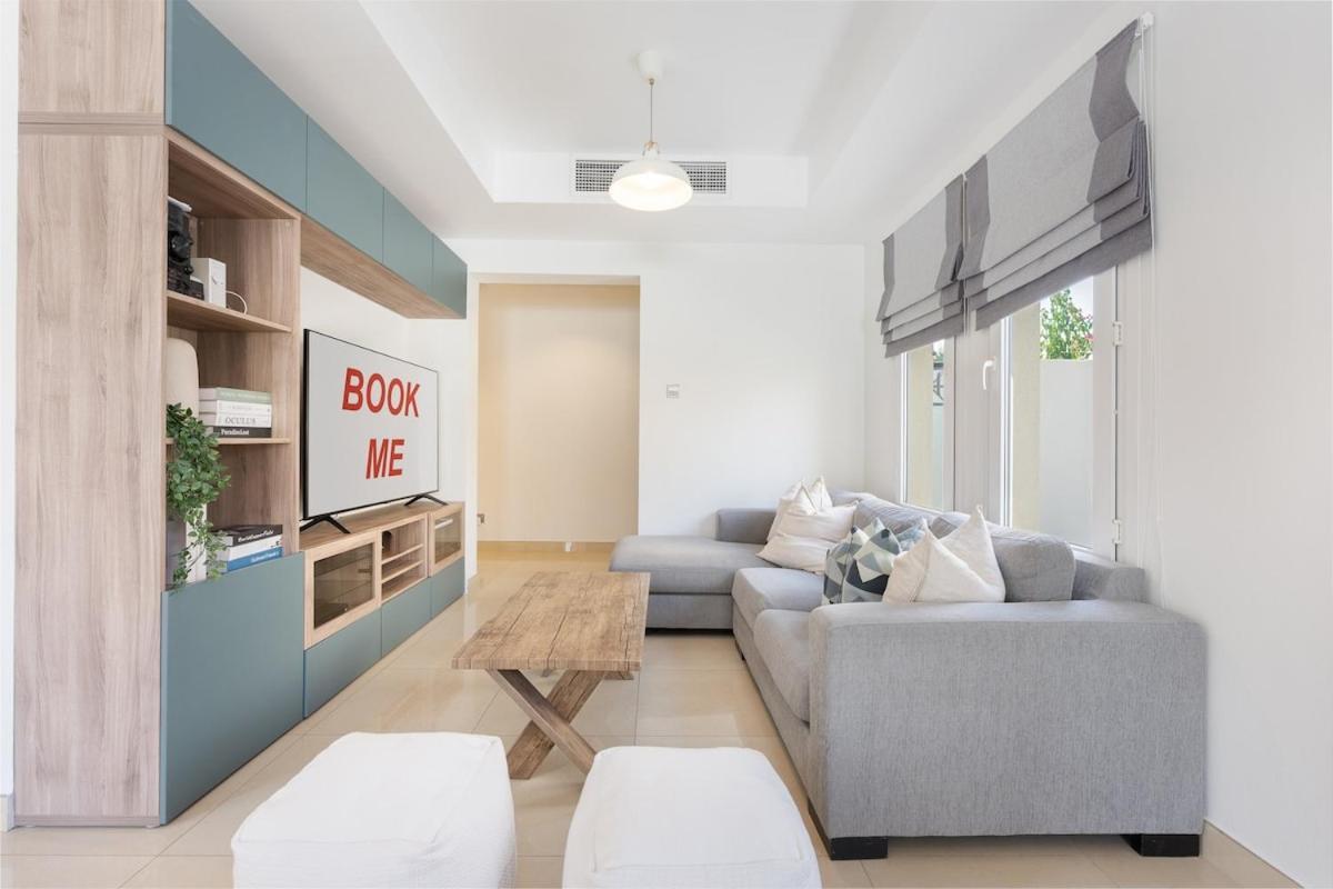 Luxurious 3-bedroom With Private Pool At Springs 10 Dubai