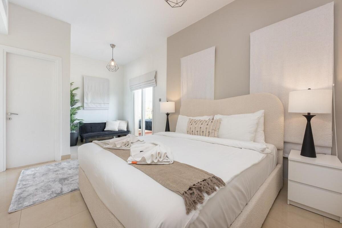 Luxurious 3-bedroom With Private Pool At Springs 10 Dubai