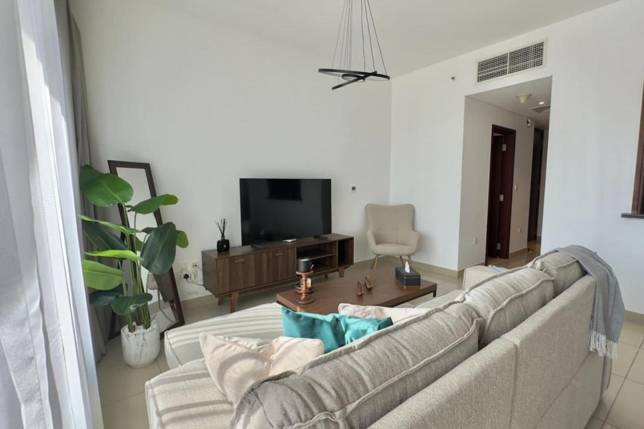 1br High Floor At Boulevard 29 Near Mall By Vibel Apartment *