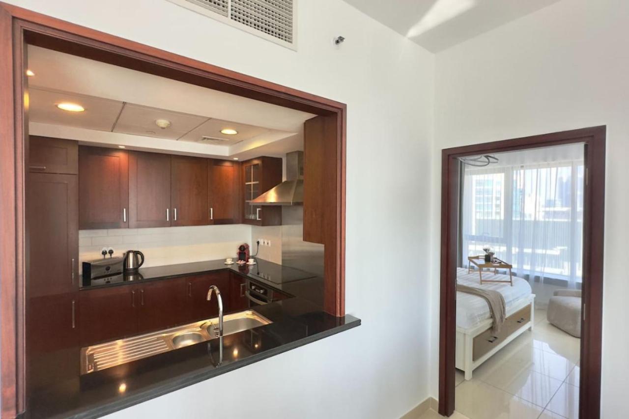 1br High Floor At Boulevard 29 Near Mall By Vibel Apartment *