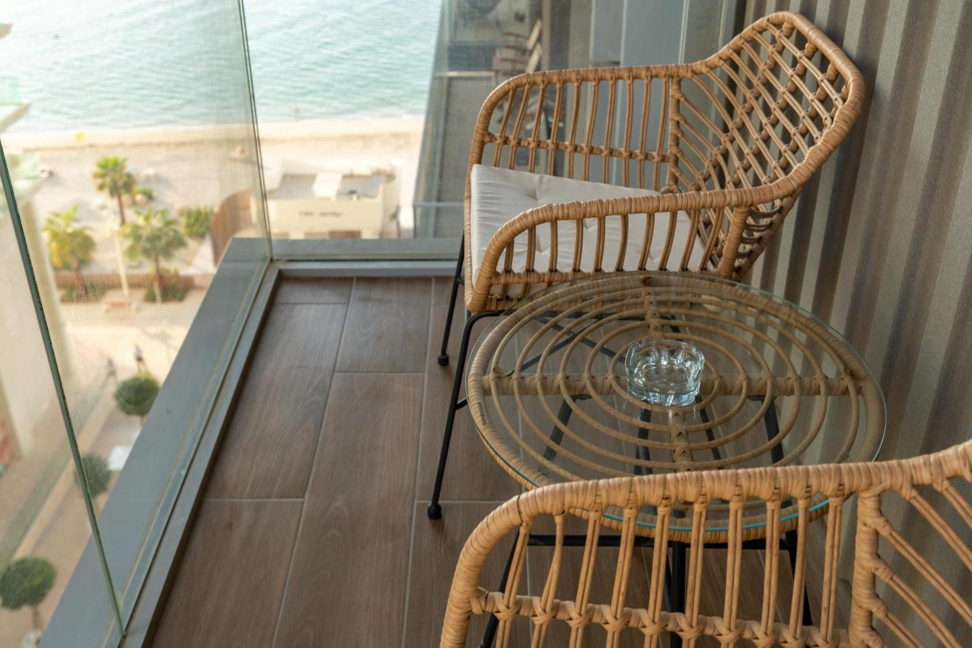 White Sage Sun And 1br At Isle Emaar Beachfront