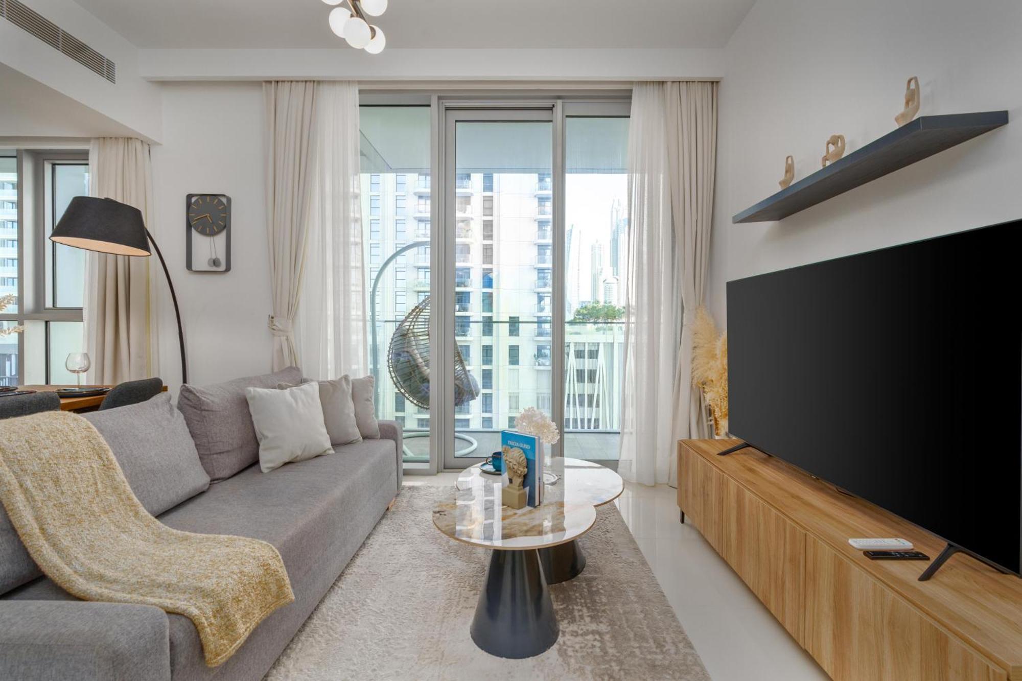 White Sage Sun And 1br At Isle Emaar Beachfront Dubai