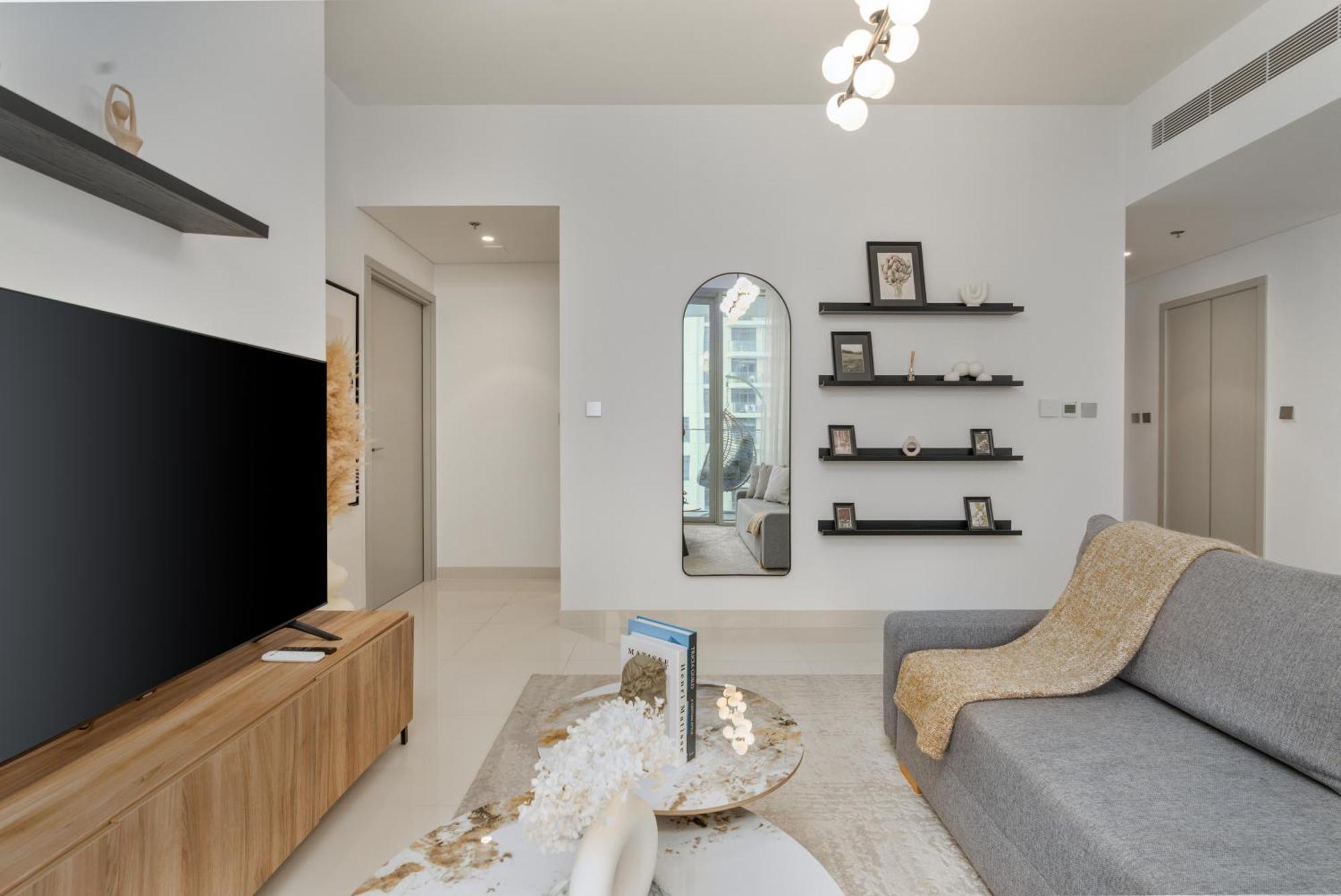 White Sage Sun And 1br At Isle Emaar Beachfront * Dubai