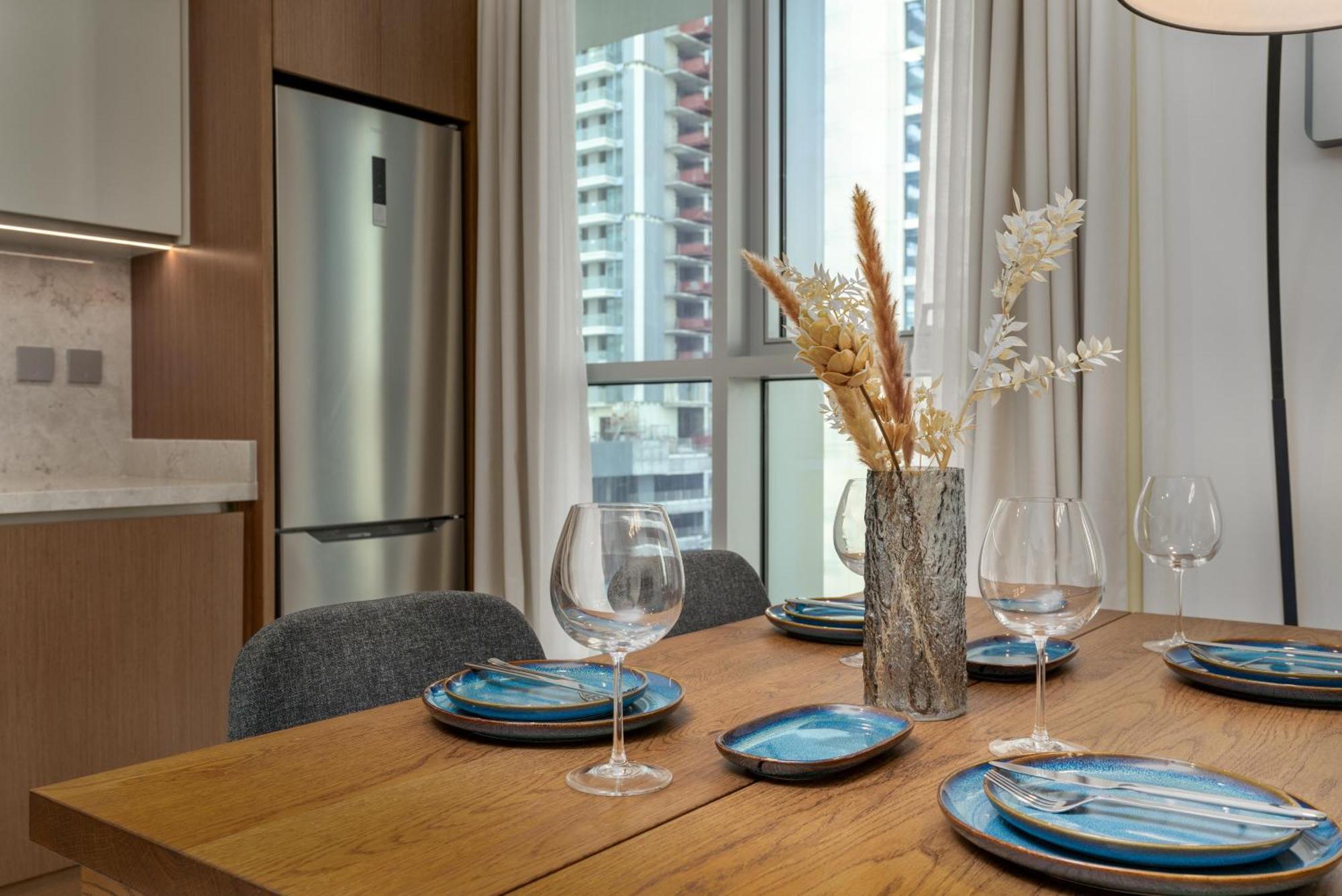 Daire White Sage Sun And 1br At Isle Emaar Beachfront