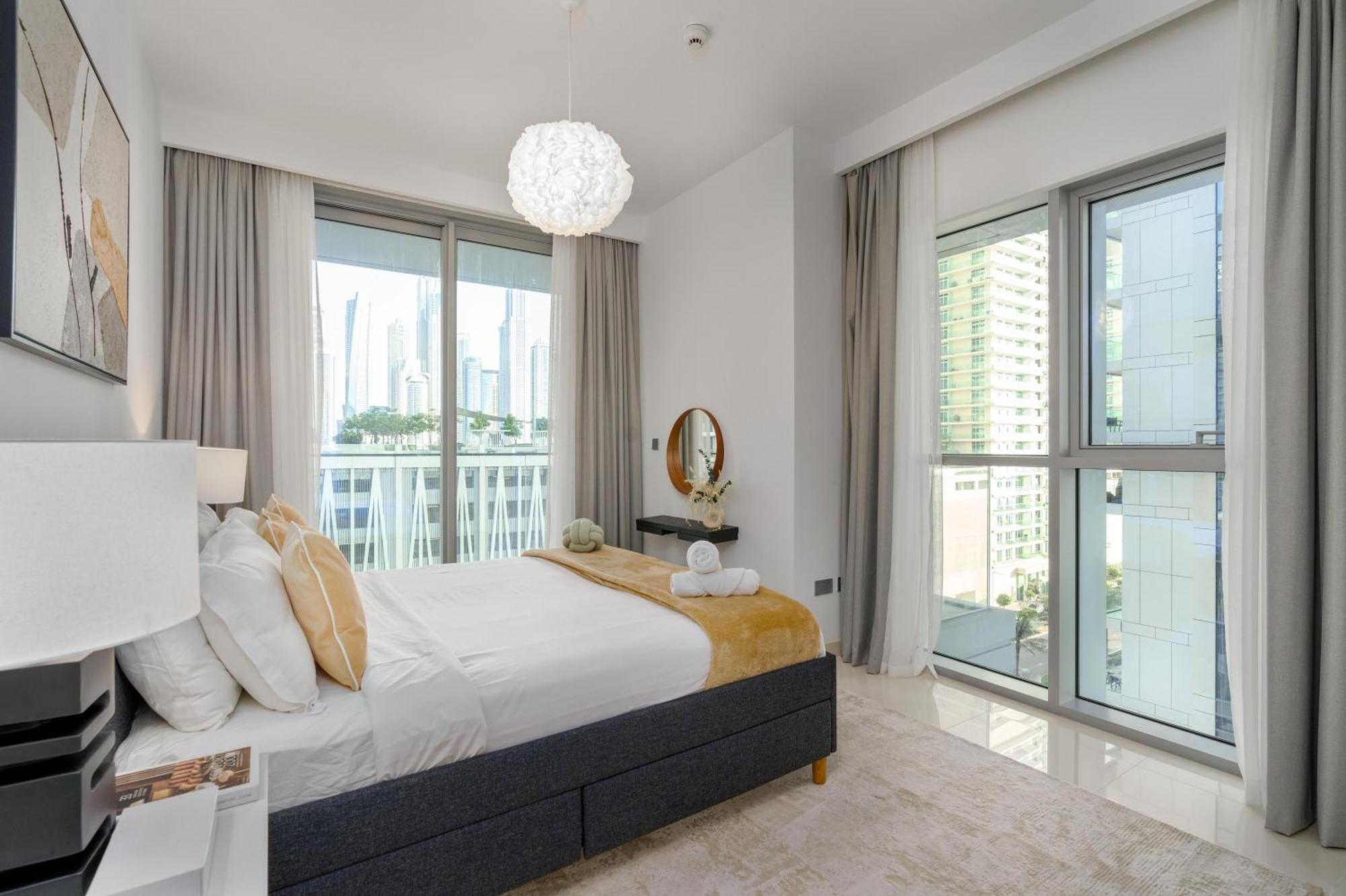 White Sage Sun And 1br At Isle Emaar Beachfront Daire Dubai