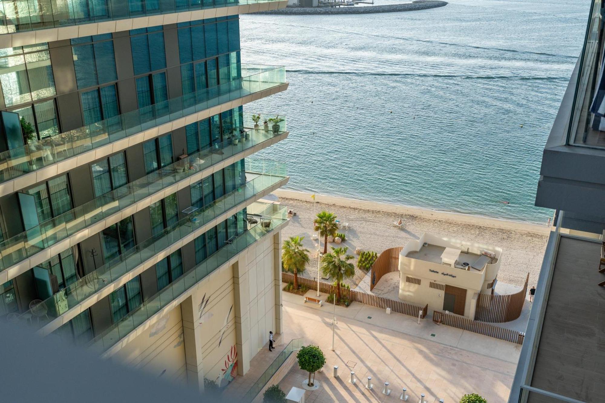 Daire White Sage Sun And 1br At Isle Emaar Beachfront