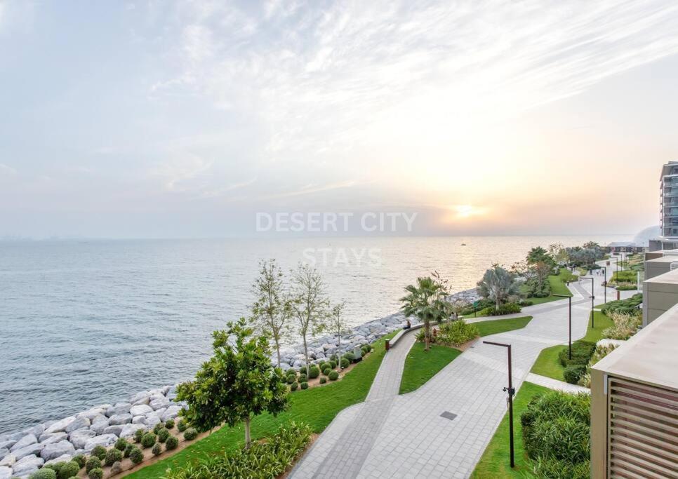Apartment Luxurious 2 Bed In Bluewaters, Hosted By Desert
