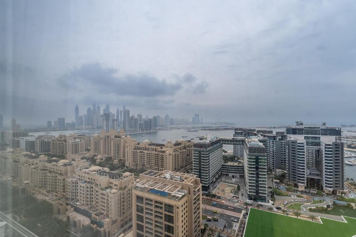 Serene Seaside Studio On Palm Jumeirah Apartment Dubai