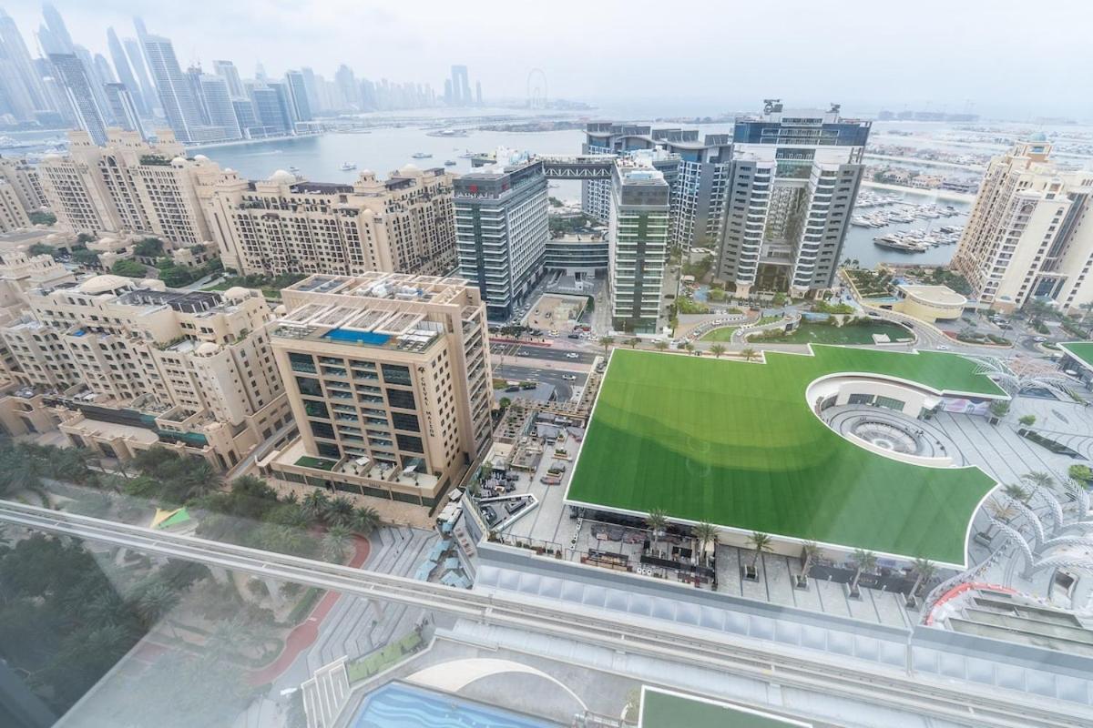 Serene Seaside Studio On Palm Jumeirah * Dubai