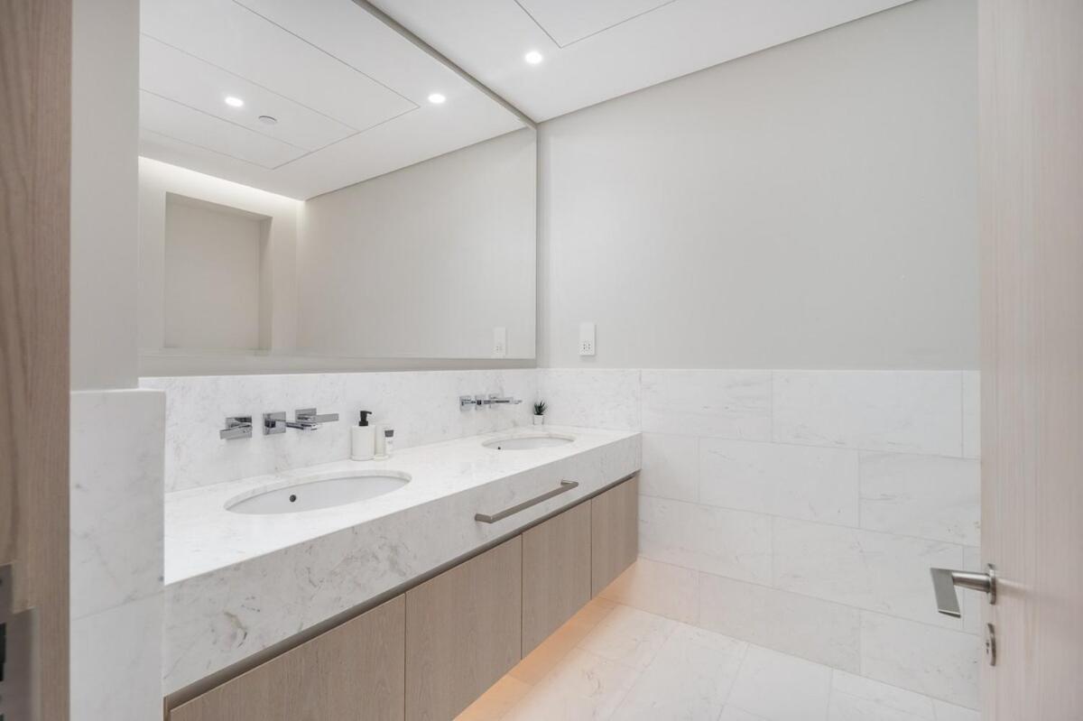 Apartment Serene Seaside Studio On Palm Jumeirah