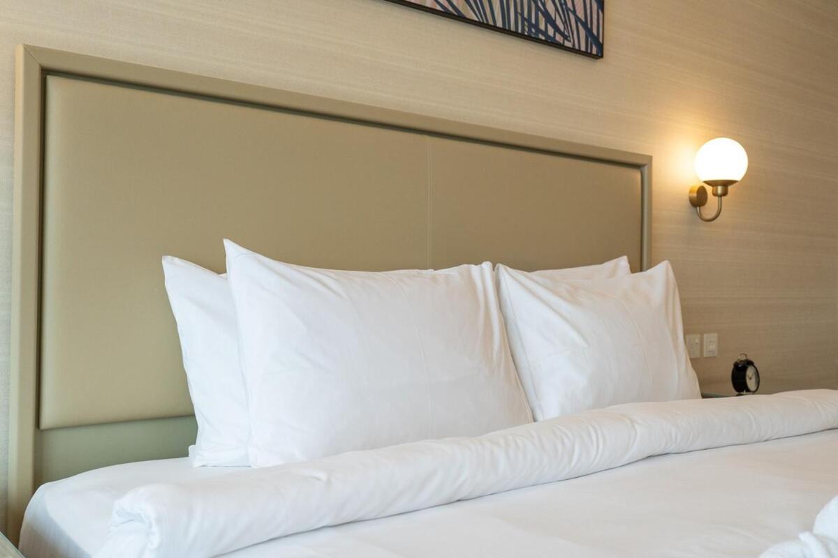 Serene Seaside Studio On Palm Jumeirah Apartment Dubai