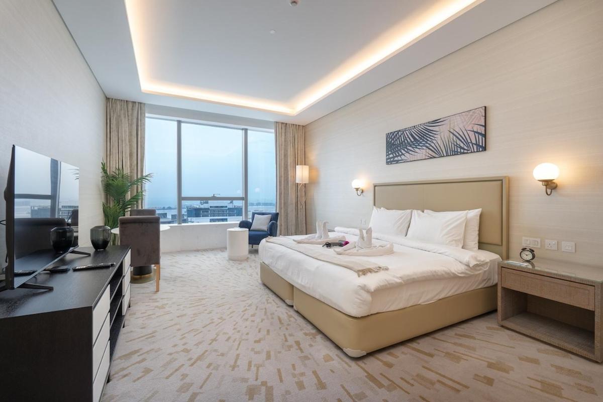 Serene Seaside Studio On Palm Jumeirah *