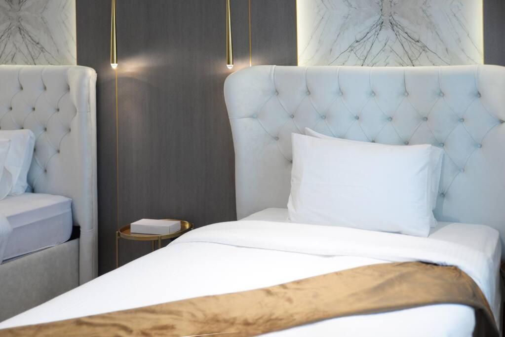 Luxurious In The Heart Of Marina - Tram And Metro Apartment Dubai