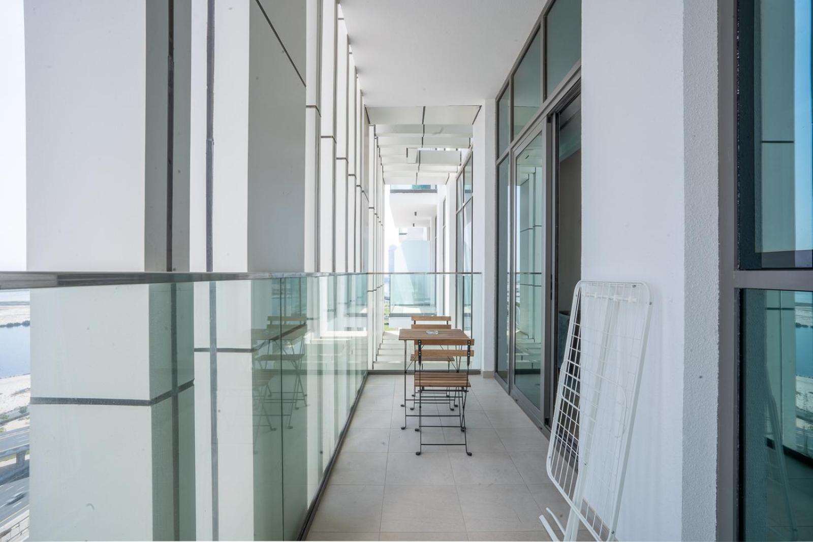 Apartment Rh - Stunning Canal View 01 Bedroom With Amenities, Newly Furnished *