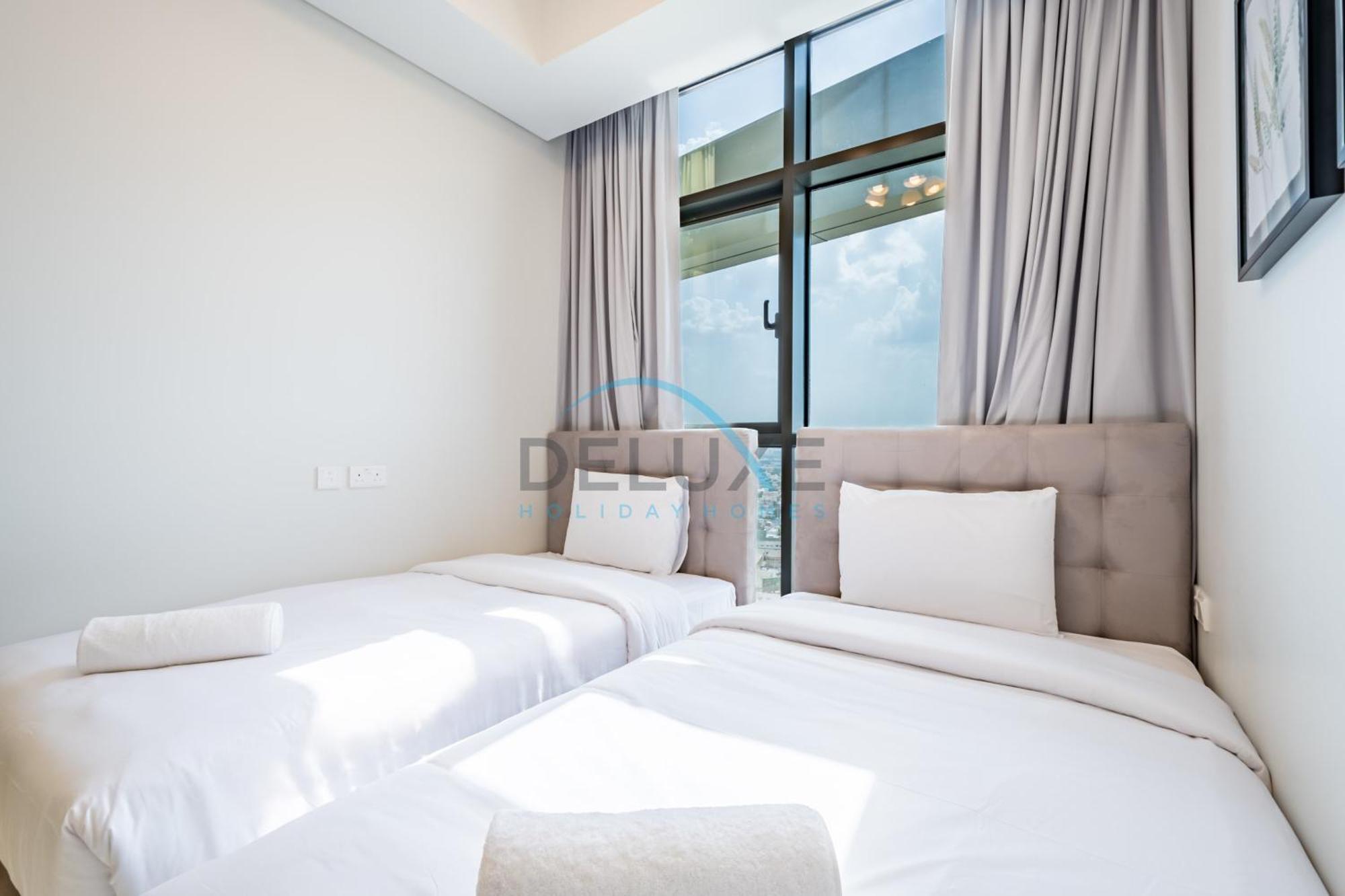 Exclusive Stylish 2br With Peaceful Views By Deluxe Homes