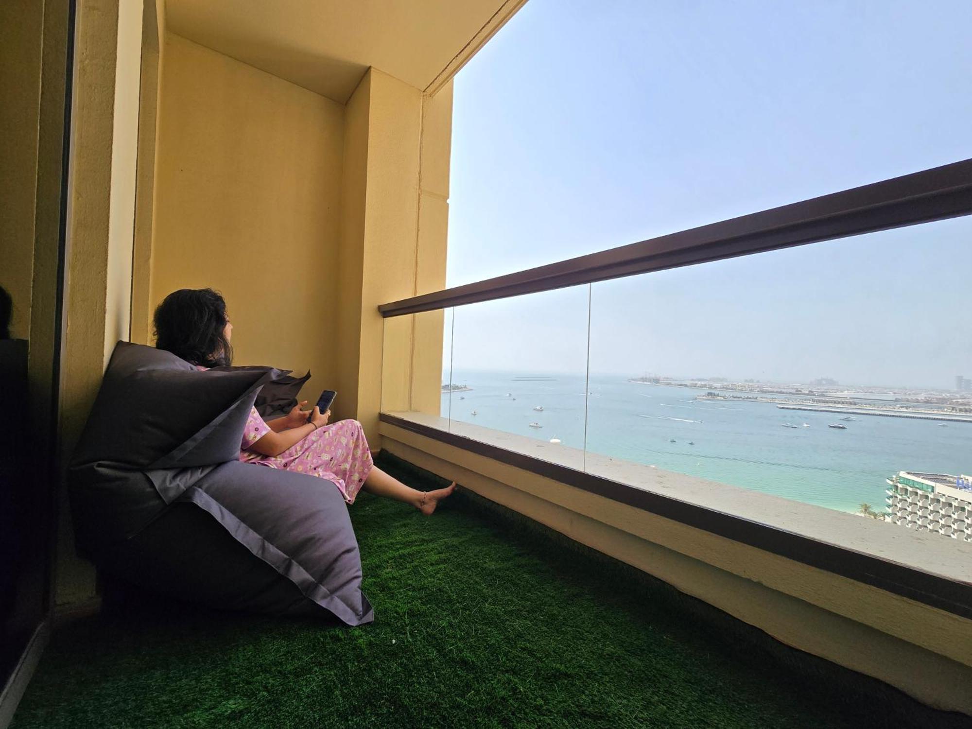 Hostel 1 World Property, Jbr, Award Winning Hostel, Coliving, Near Metro *