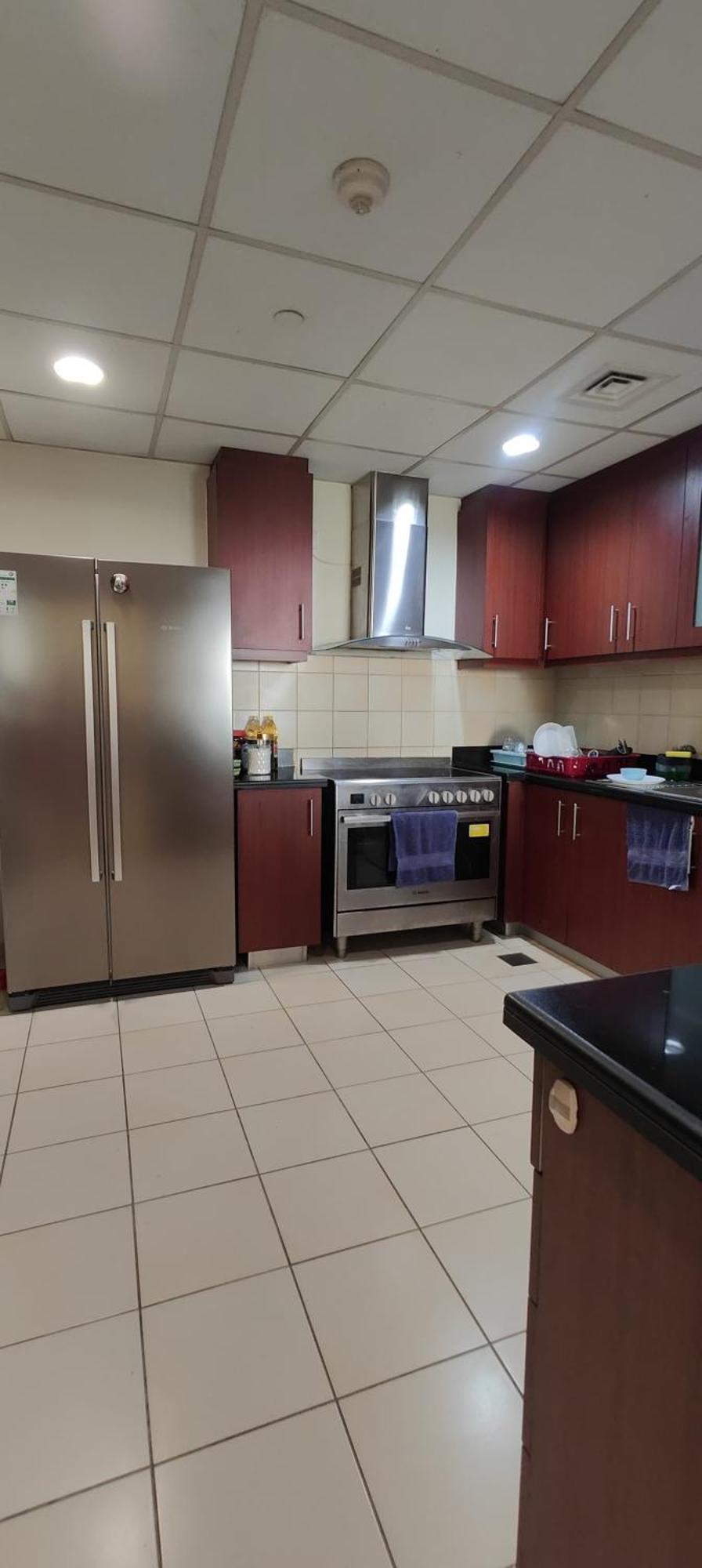 1 World Property, Jbr, Award Winning Hostel, Coliving, Near Metro Dubai