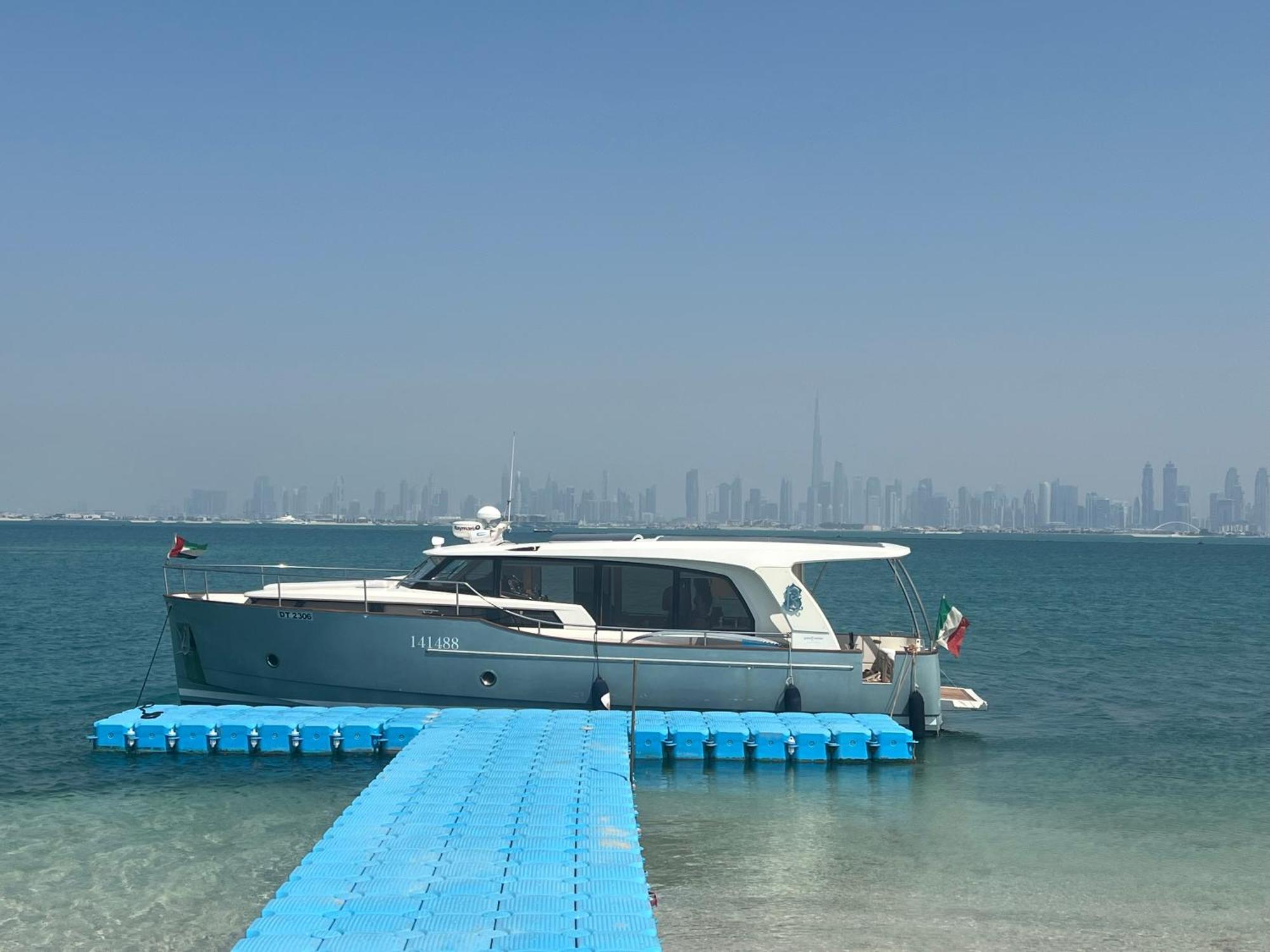 Yacht Experience - Stella Romana Botel