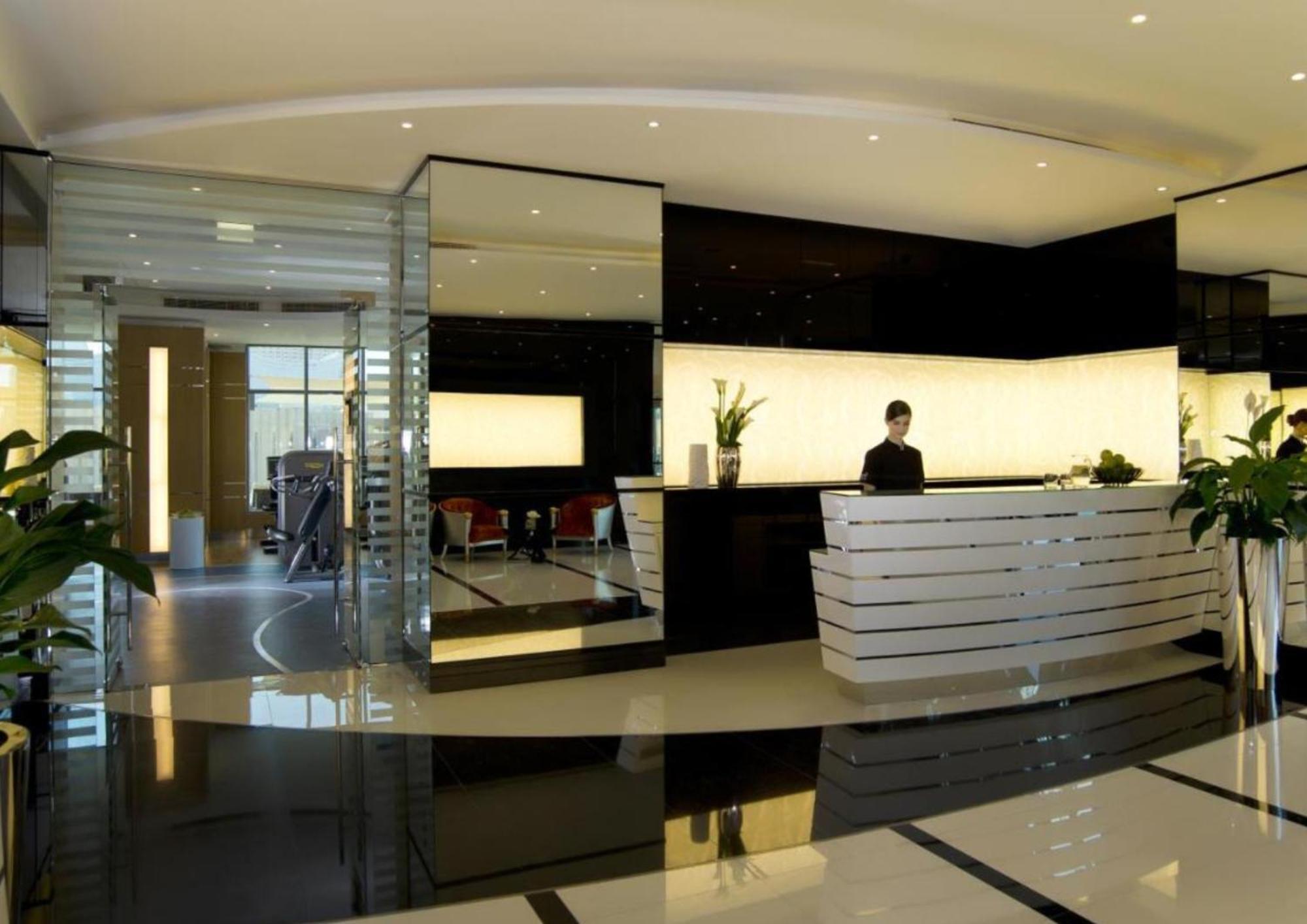 Downtown Luxury - 5 Star Facilities - 5 Min Walk To Mall * Dubai