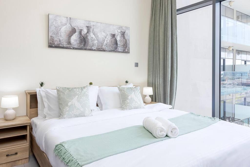 Apartment Chic 1br Getaway- 4min Walk To Business Bay Metro & 10min To Burj Khalifa *