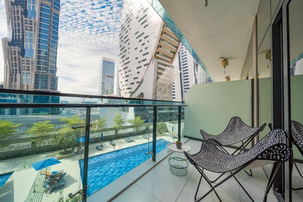 Apartment Chic 1br Getaway- 4min Walk To Business Bay Metro & 10min To Burj Khalifa *