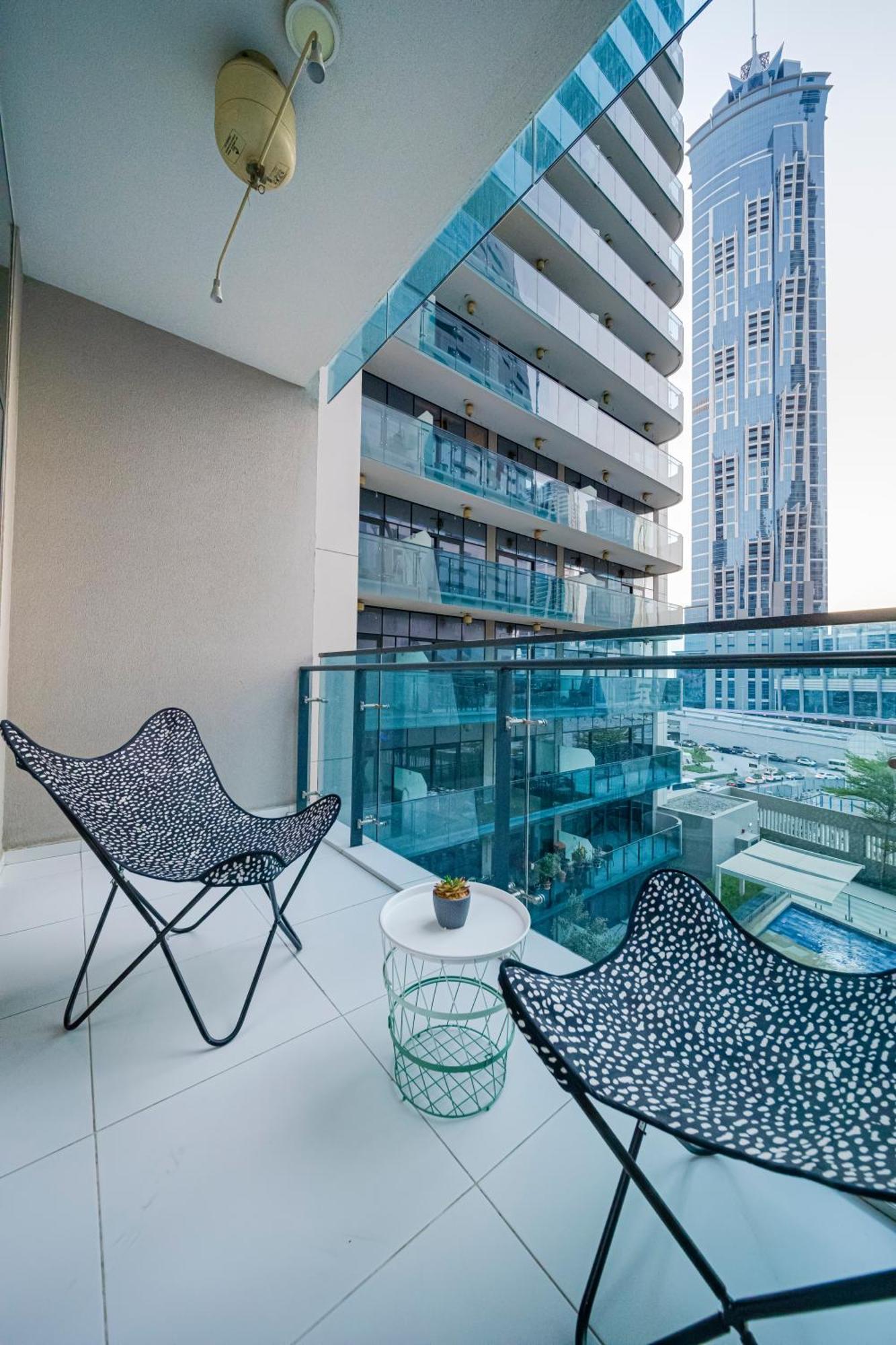 Chic 1br Getaway- 4min Walk To Business Bay Metro & 10min To Burj Khalifa * Dubai