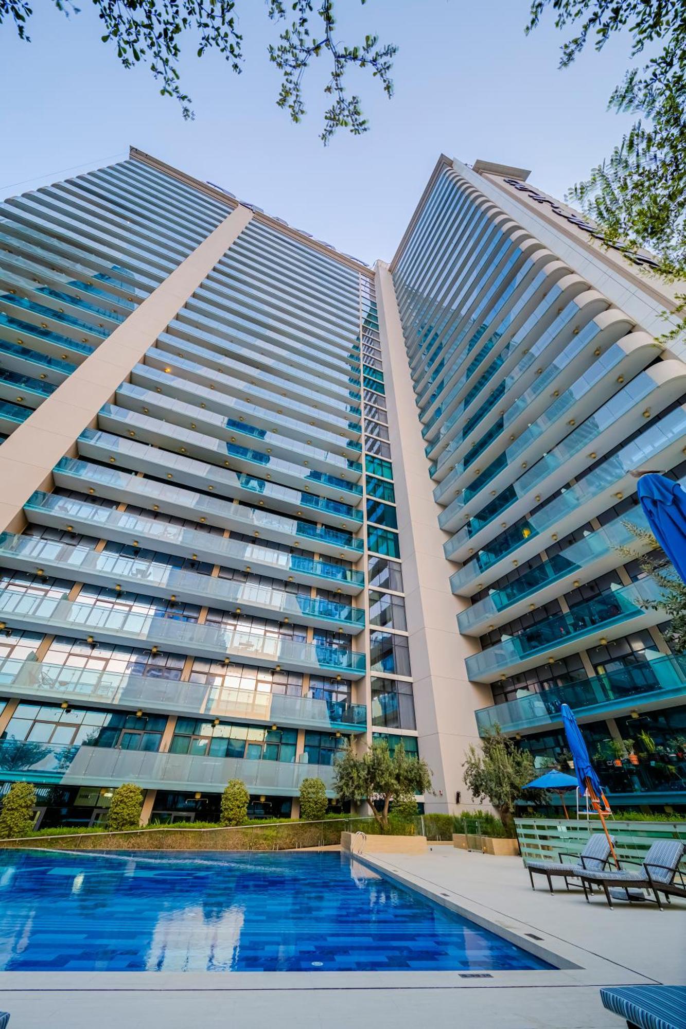 Chic 1br Getaway- 4min Walk To Business Bay Metro & 10min To Burj Khalifa Dubai