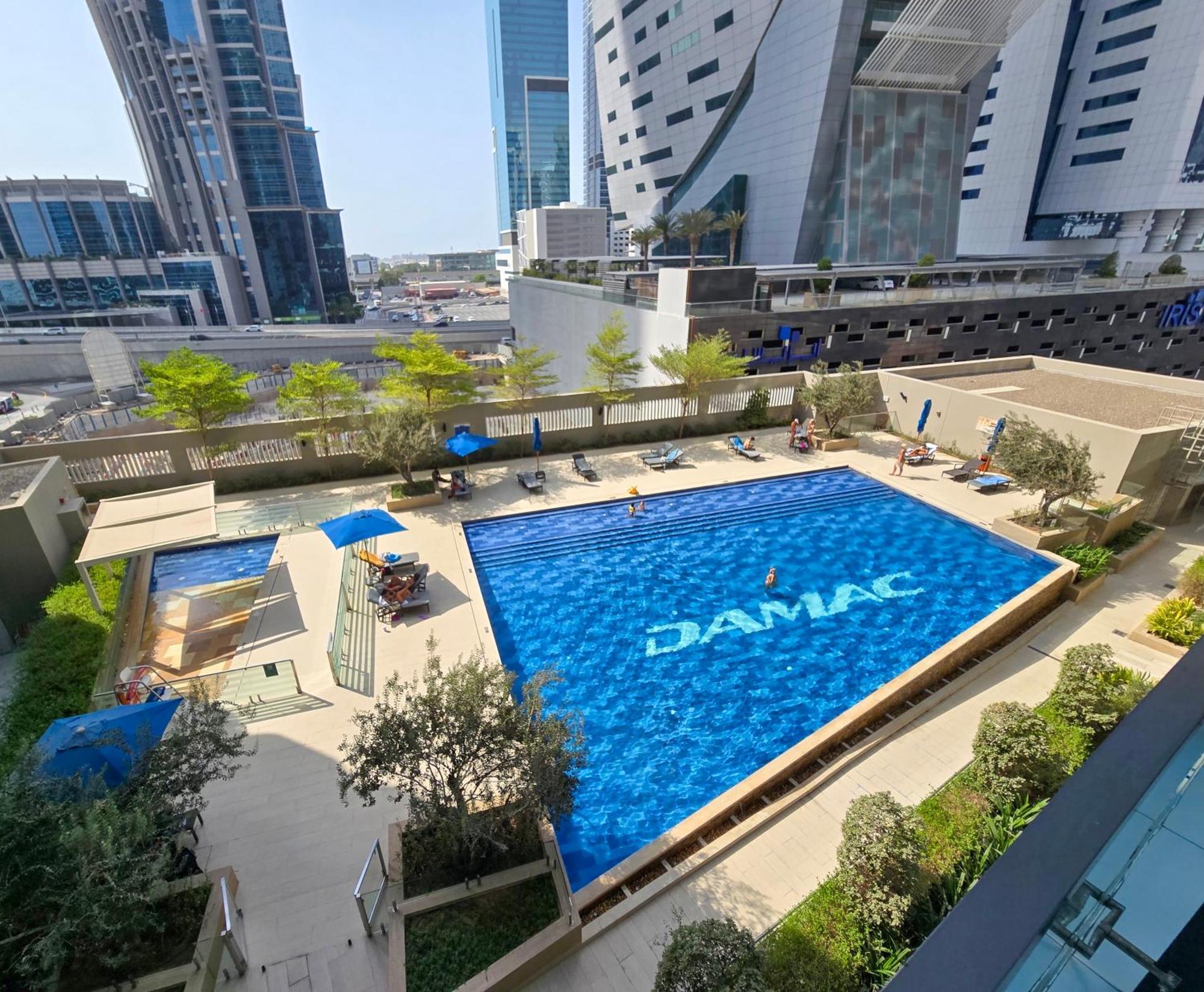 Apartment Chic 1br Getaway- 4min Walk To Business Bay Metro & 10min To Burj Khalifa Dubai