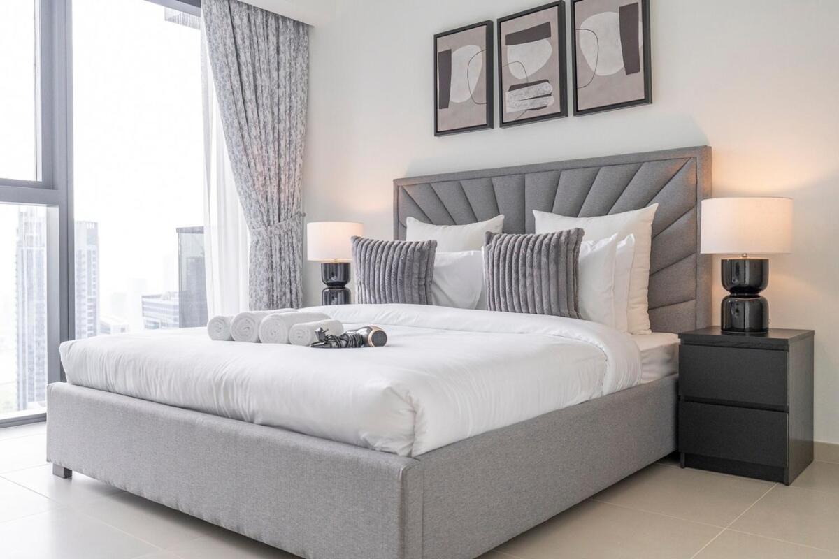 Apartment Gorgeous 2-bedroom In Downtown Dubai, Near Burj Khalifa! *