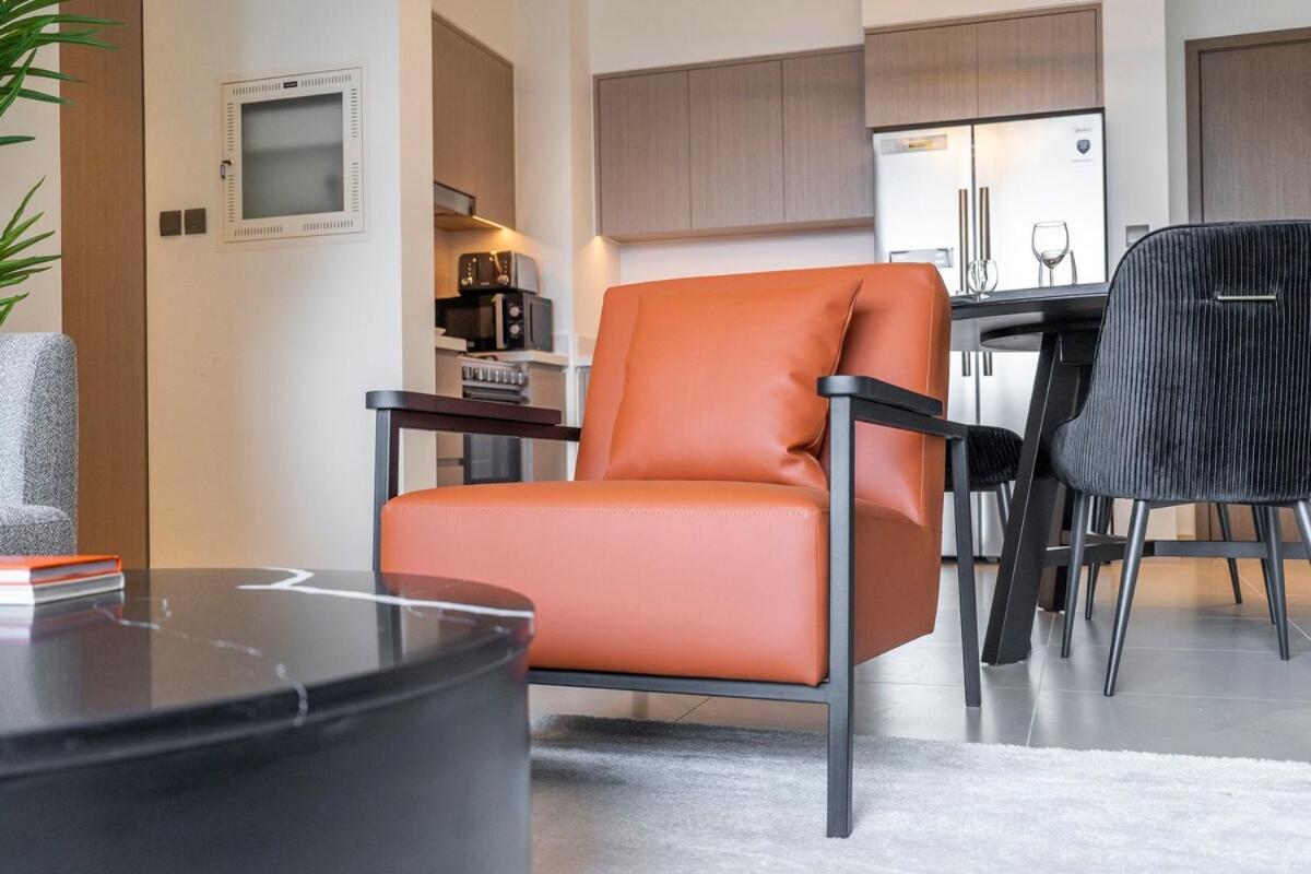 Apartment Gorgeous 2-bedroom In Downtown Dubai, Near Burj Khalifa!