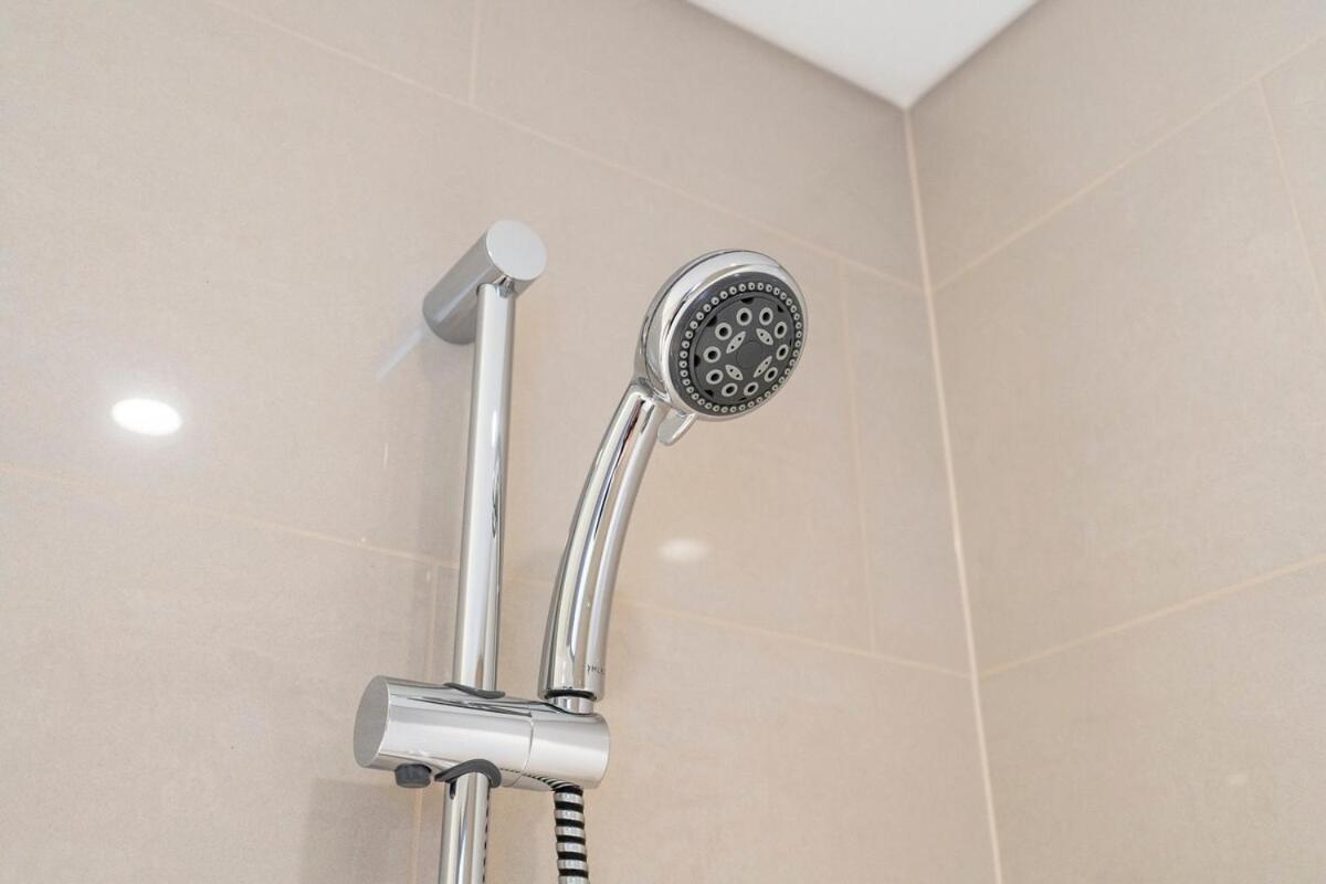 Apartment Gorgeous 2-bedroom In Downtown Dubai, Near Burj Khalifa!