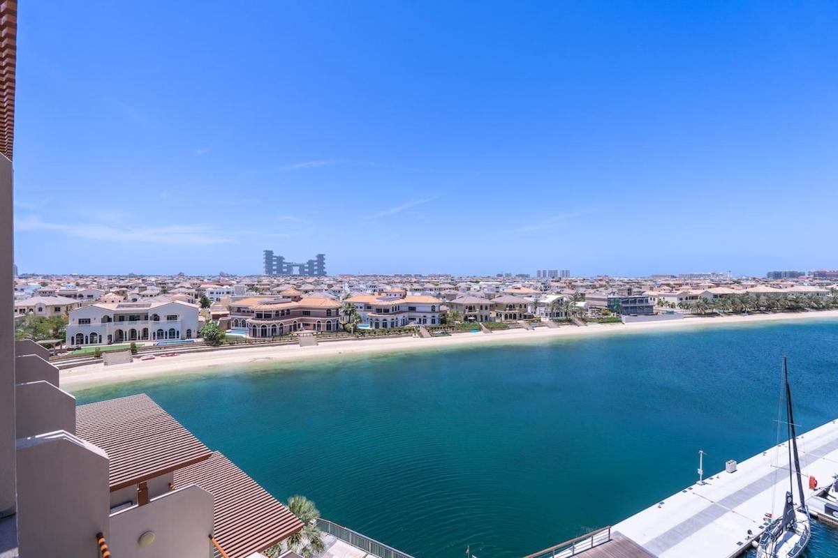 Sleek Studio At Palm Jumeirah With Ocean Vibes * Dubai