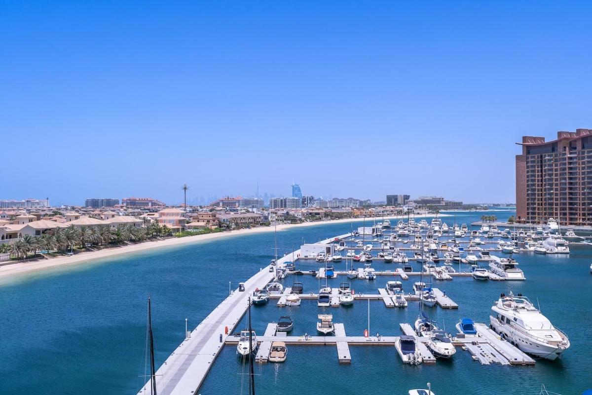 Sleek Studio At Palm Jumeirah With Ocean Vibes * Dubai