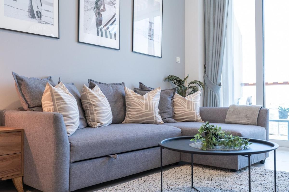 Sleek Studio At Palm Jumeirah With Ocean Vibes Apartment Dubai