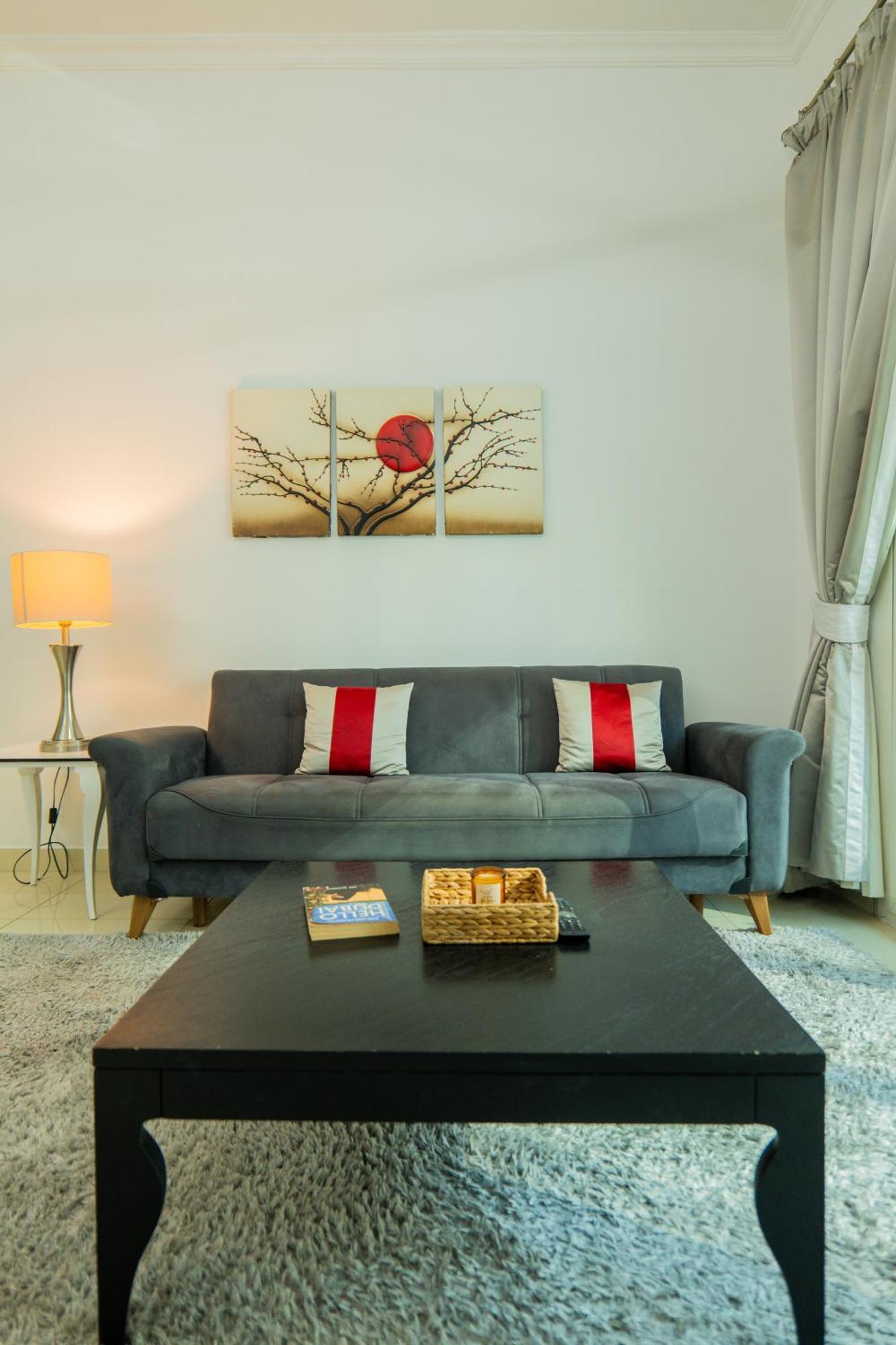 Elegant 1br With Breathtaking View In Marina Dubai