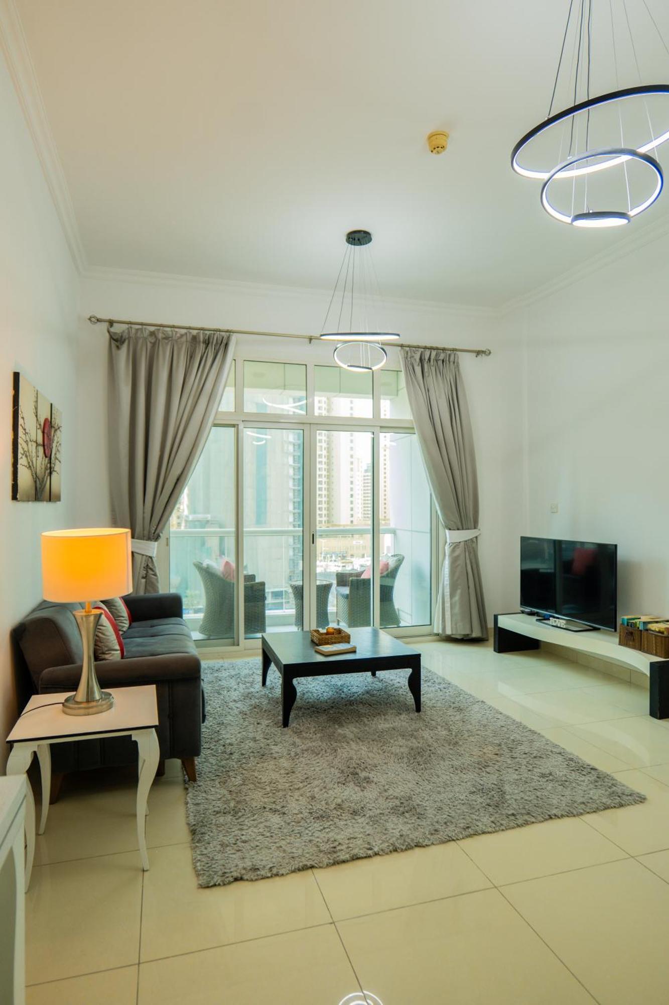 Elegant 1br With Breathtaking View In Marina Apartment Dubai