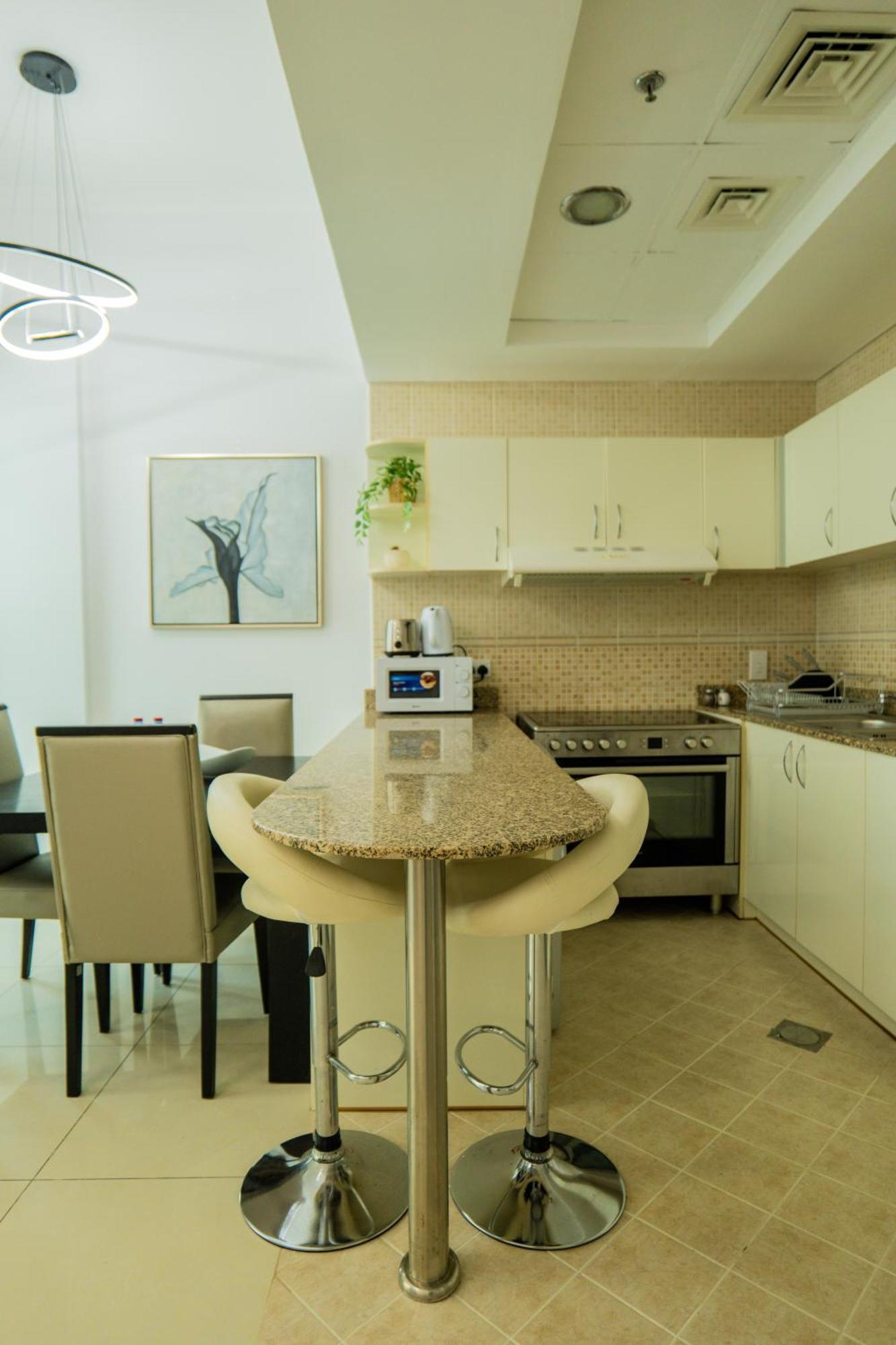 Elegant 1br With Breathtaking View In Marina Apartment