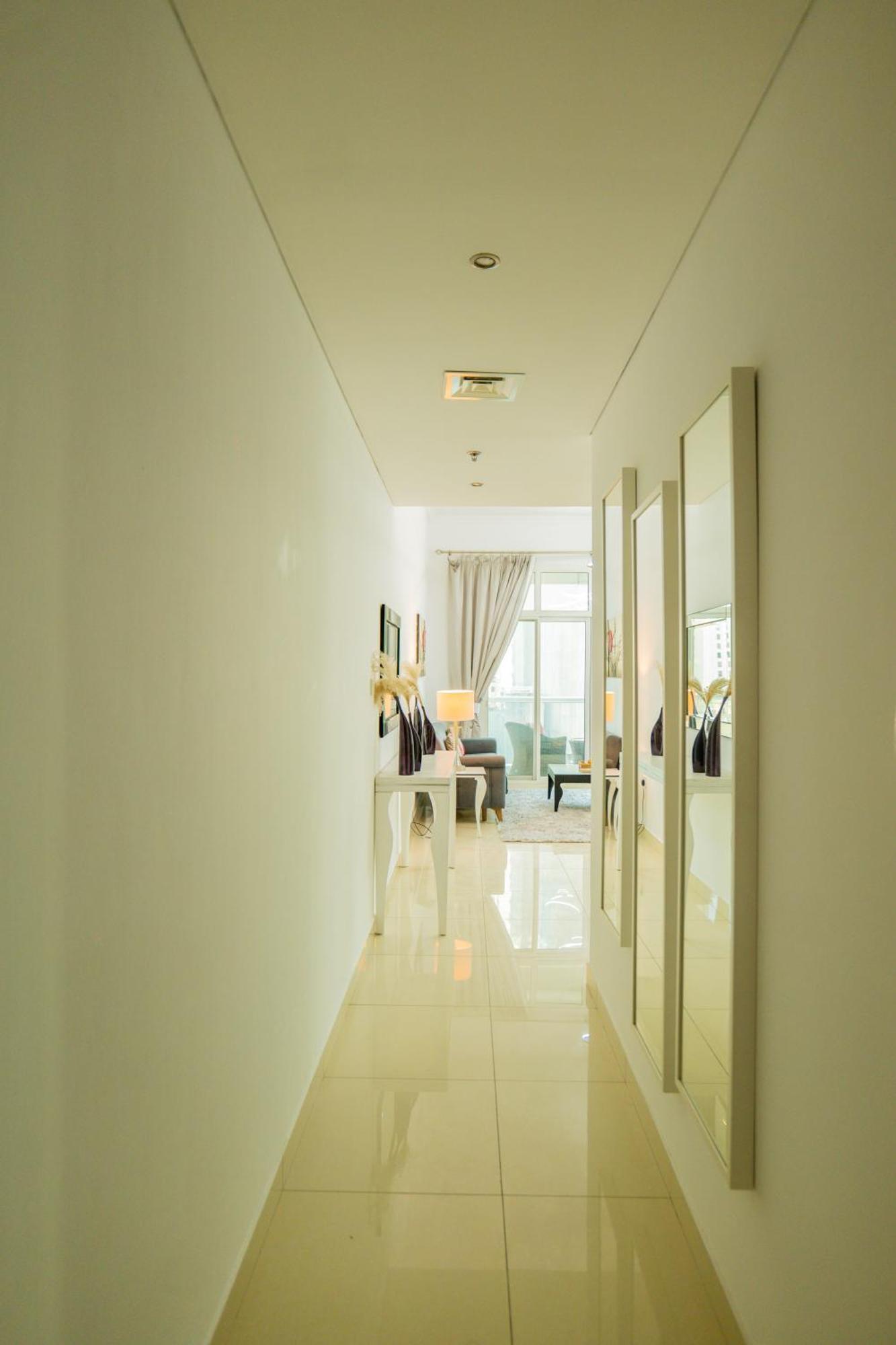 Elegant 1br With Breathtaking View In Marina Apartment *