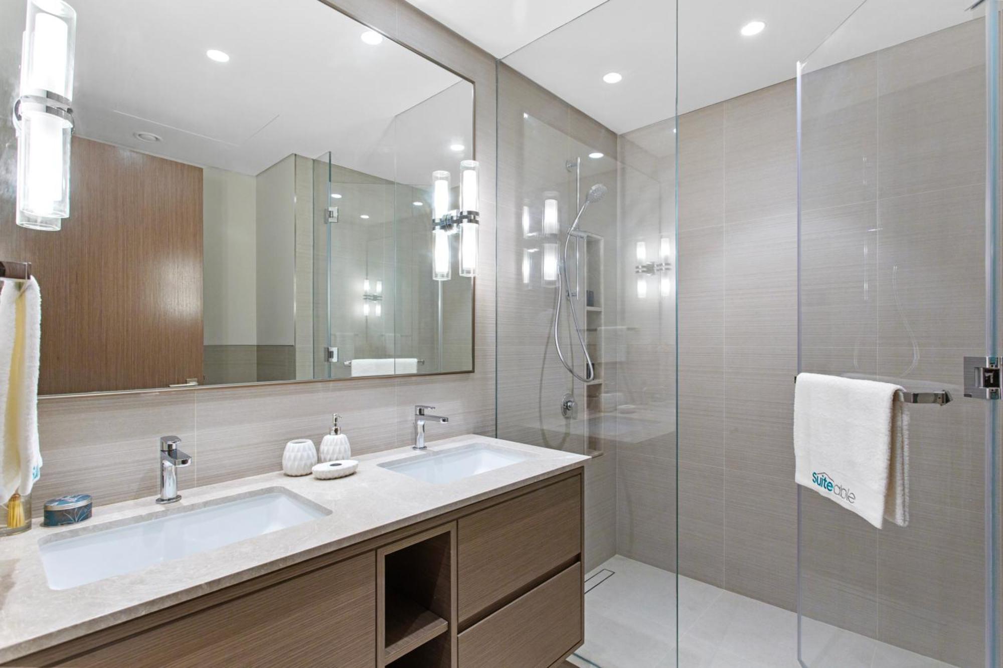 Elegant Retreat With Stunning Burj Khalifa Views Apartamento Dubai