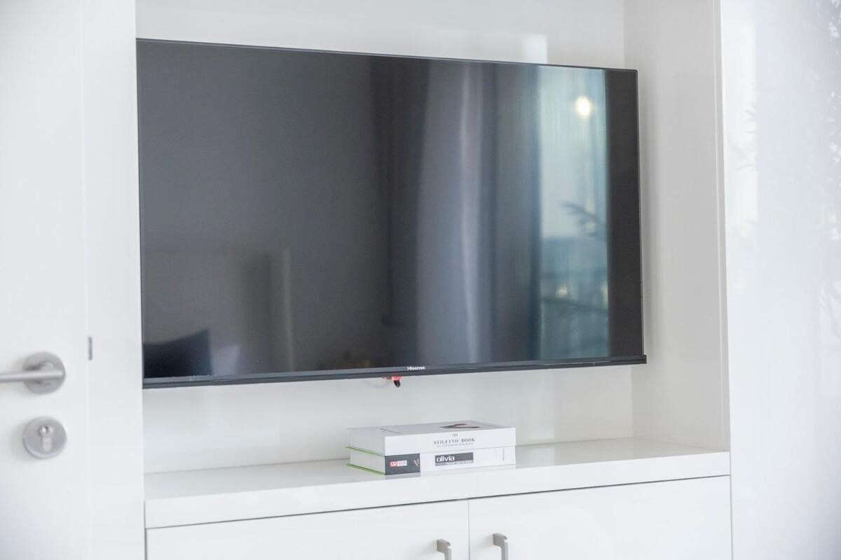 Comfortably In Spacious 2bedroom In Downtown Apartment *