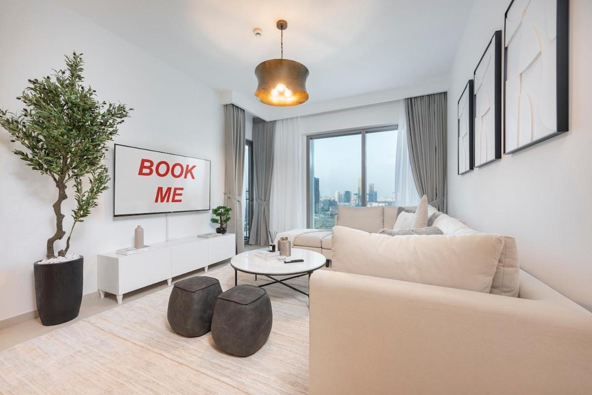 Apartment Comfortably In Spacious 2bedroom In Downtown Dubai