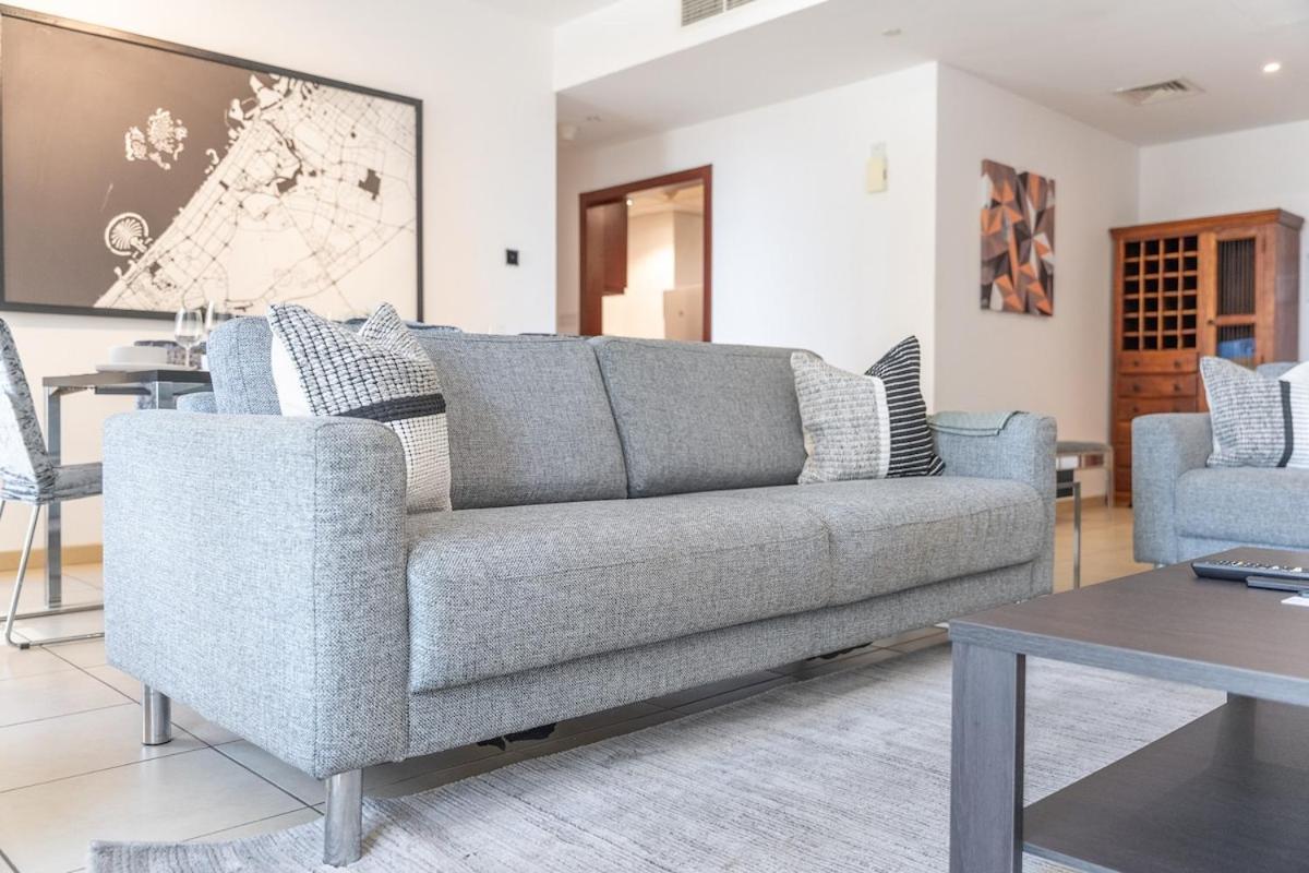 Spacious 4 Bedroom In Jbr *