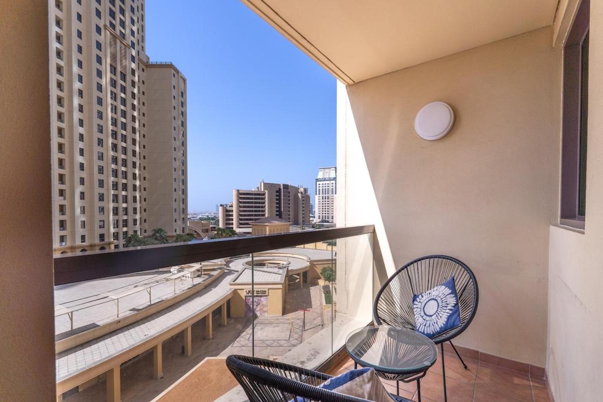 Spacious 4 Bedroom In Jbr Apartment