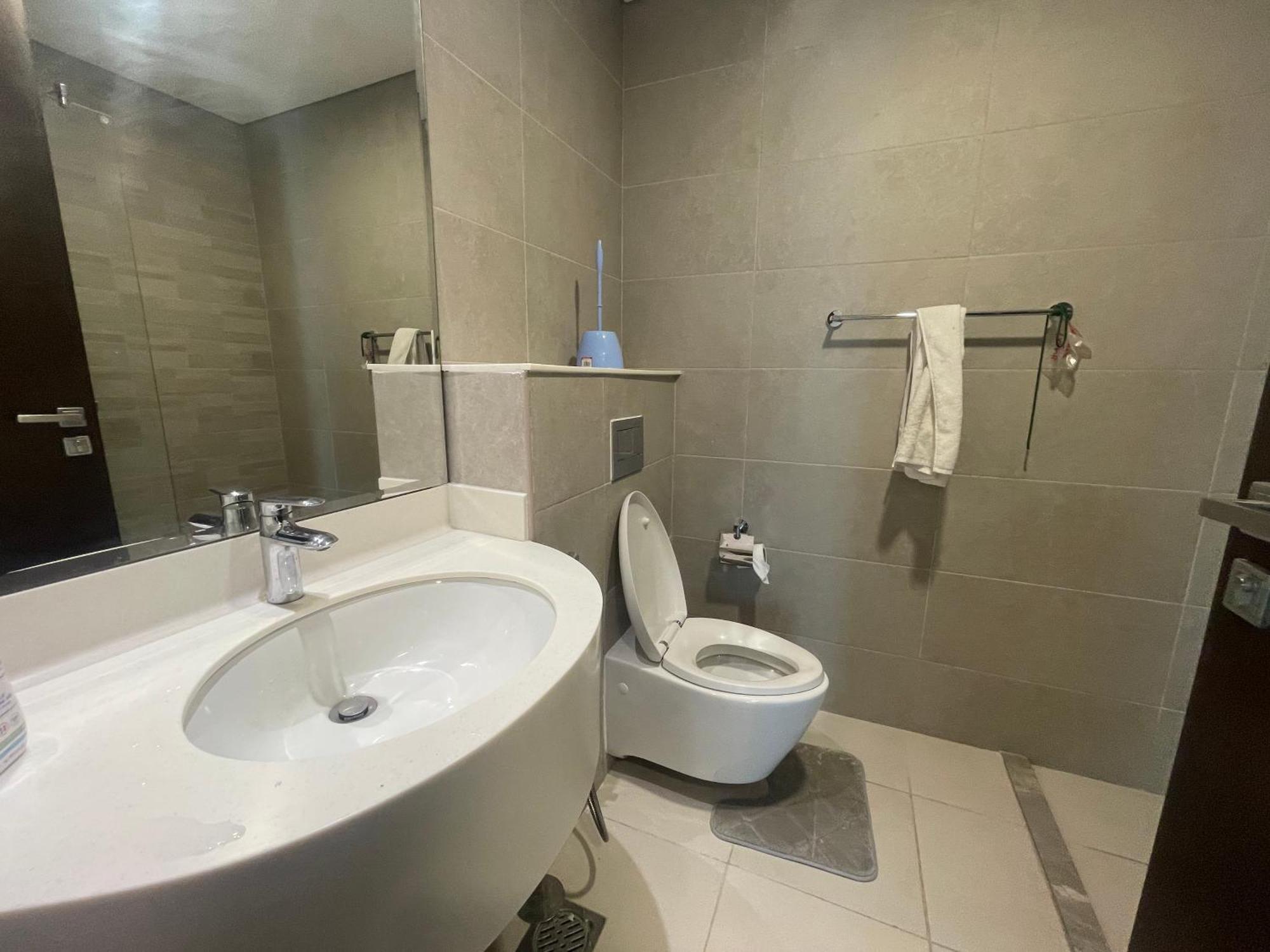 2 Bedroom Fully Furnished * Dubai