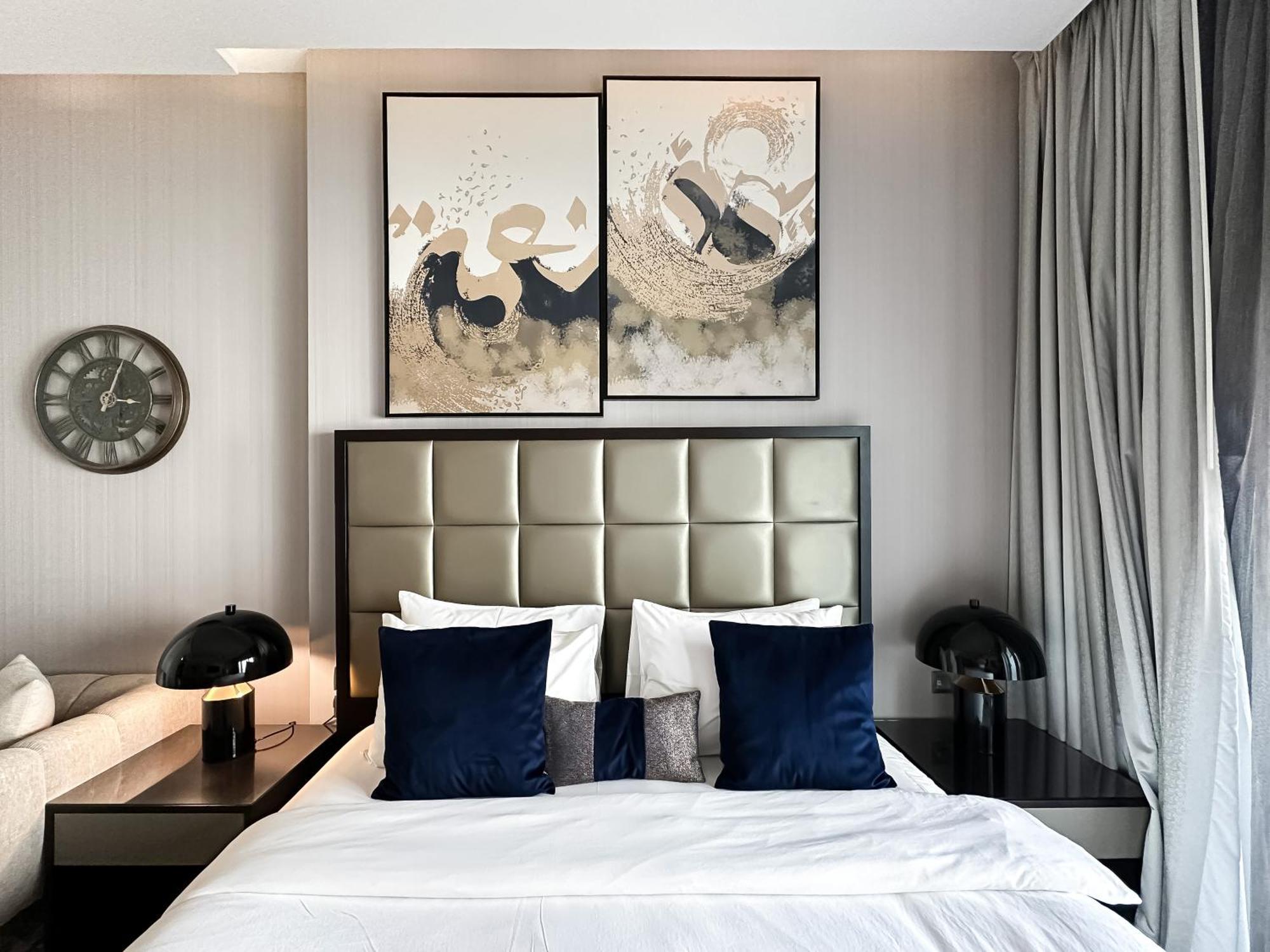 Unparalleled Splendor - Luxe In Business Bay Apartment *