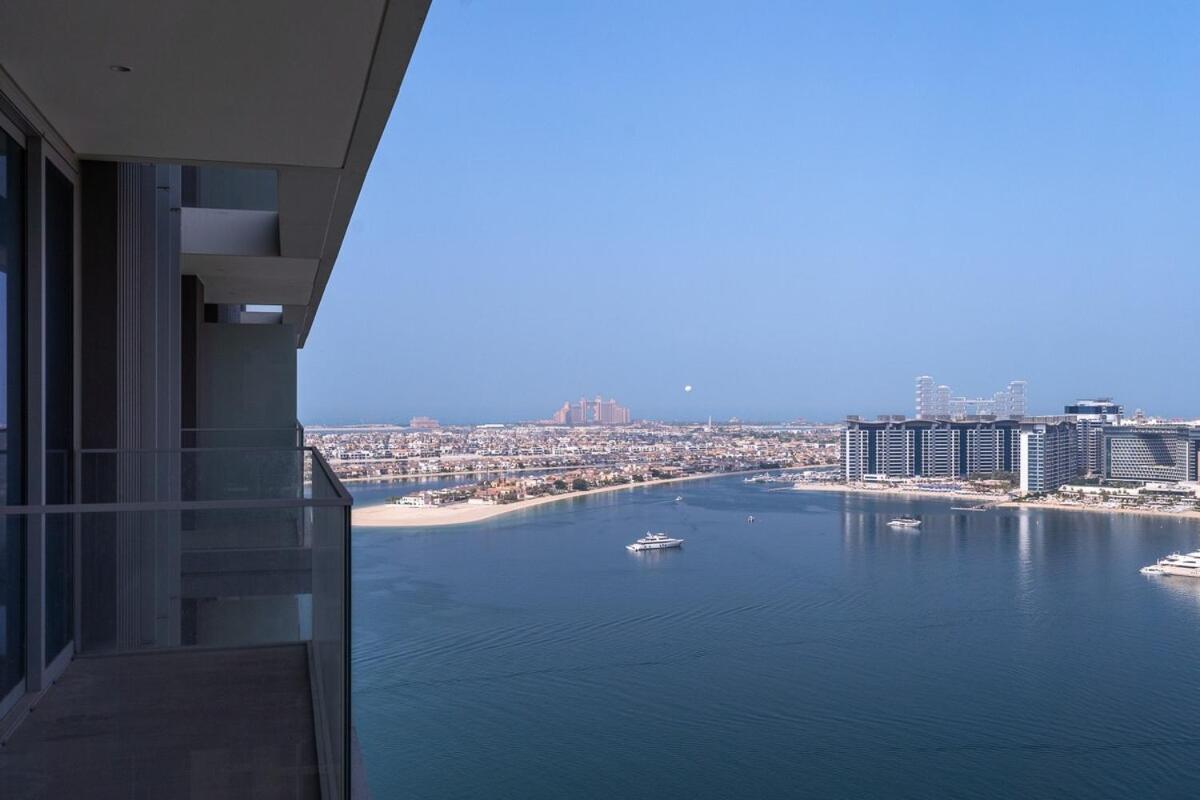 Luxury 1-bedroom At Emaar Beachfront * Dubai