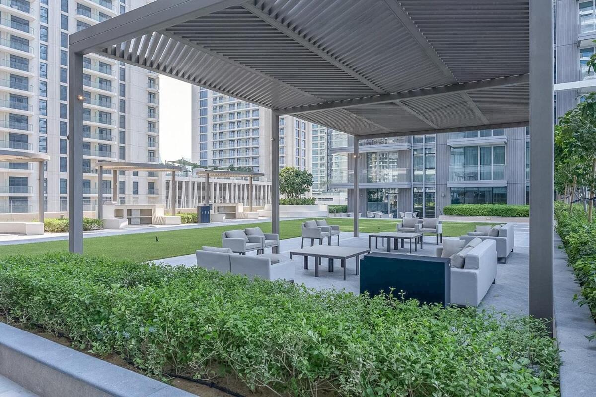 Luxury 1-bedroom At Emaar Beachfront
