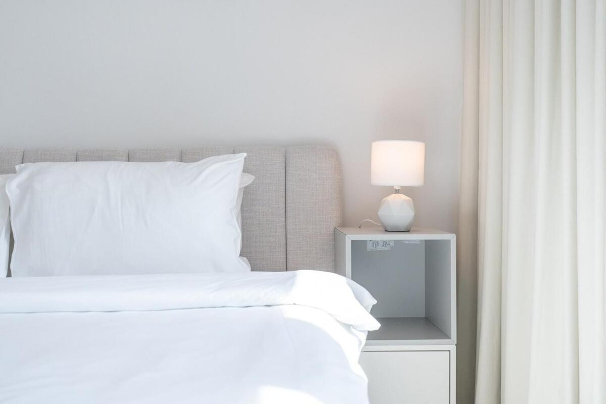 Luxury 1-bedroom At Emaar Beachfront