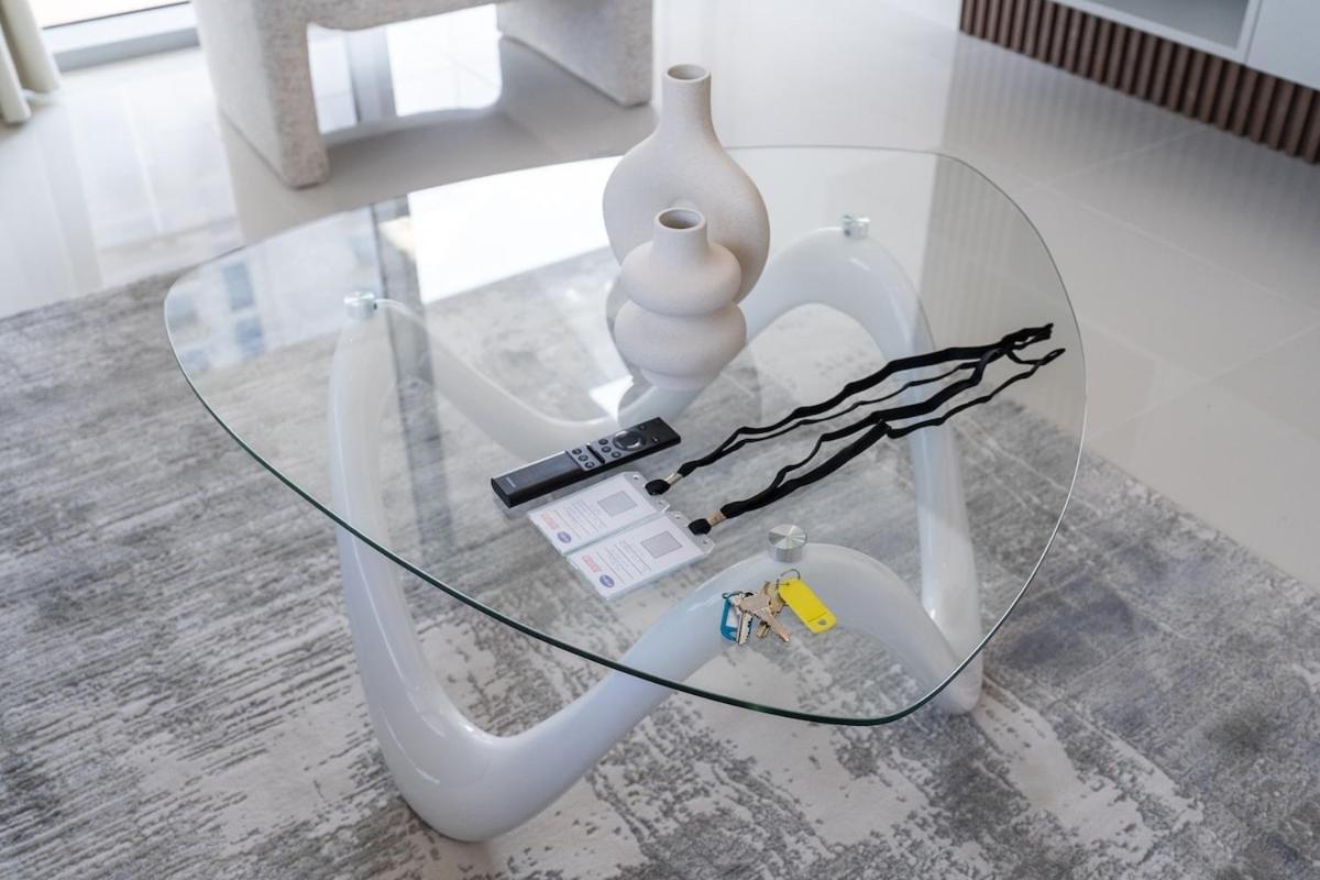 Luxury 1-bedroom At Emaar Beachfront Apartment Dubai