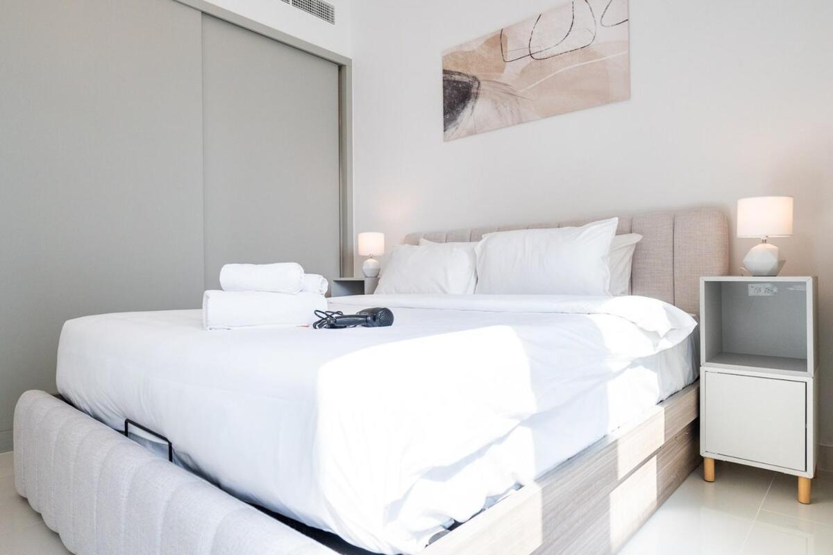 Luxury 1-bedroom At Emaar Beachfront Dubai
